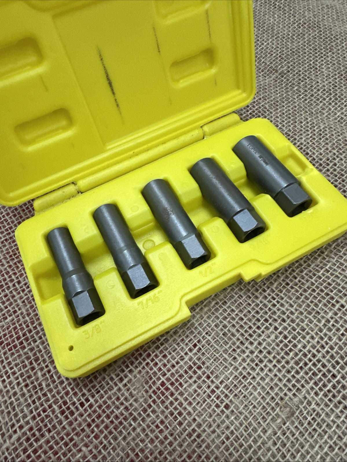TOPEC 5-Piece Spiral Type Deep Extractor Set, Spark Plug Easy-out Set.