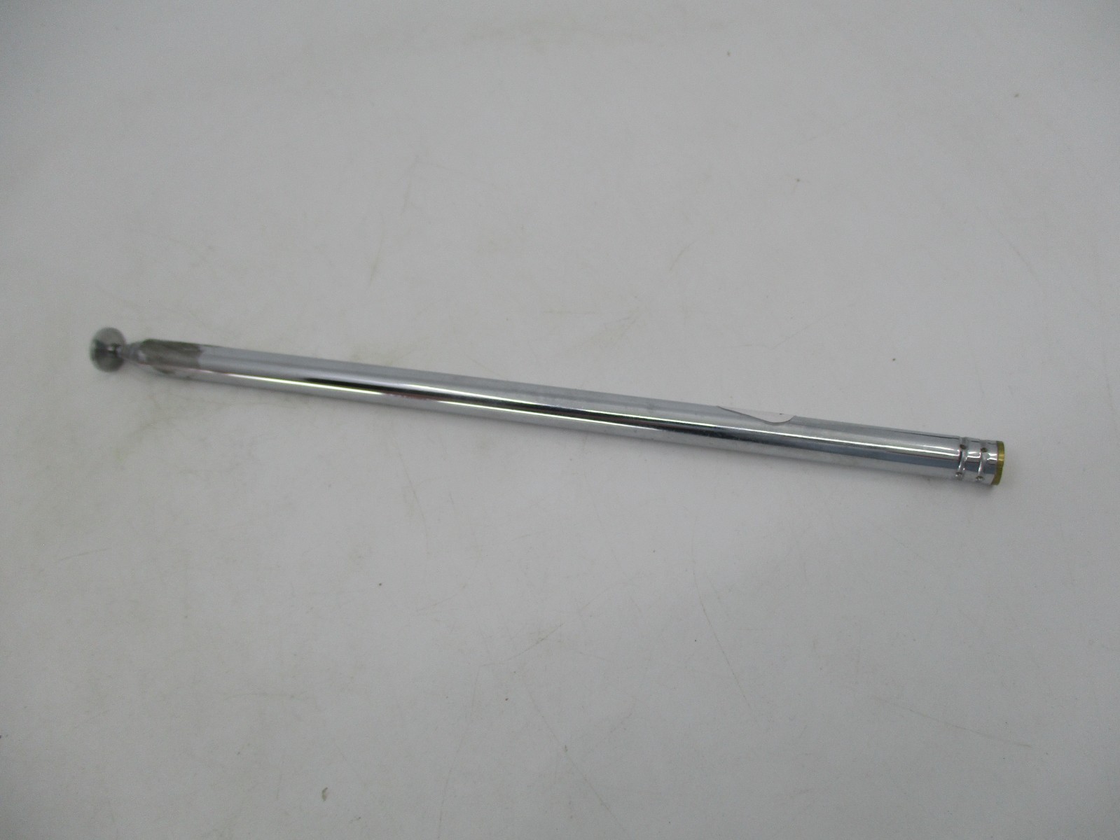 CP104 MODEL R/C TELESCOPIC ANTENNA CAR SCREW FEMALE LENGTH 96 CM