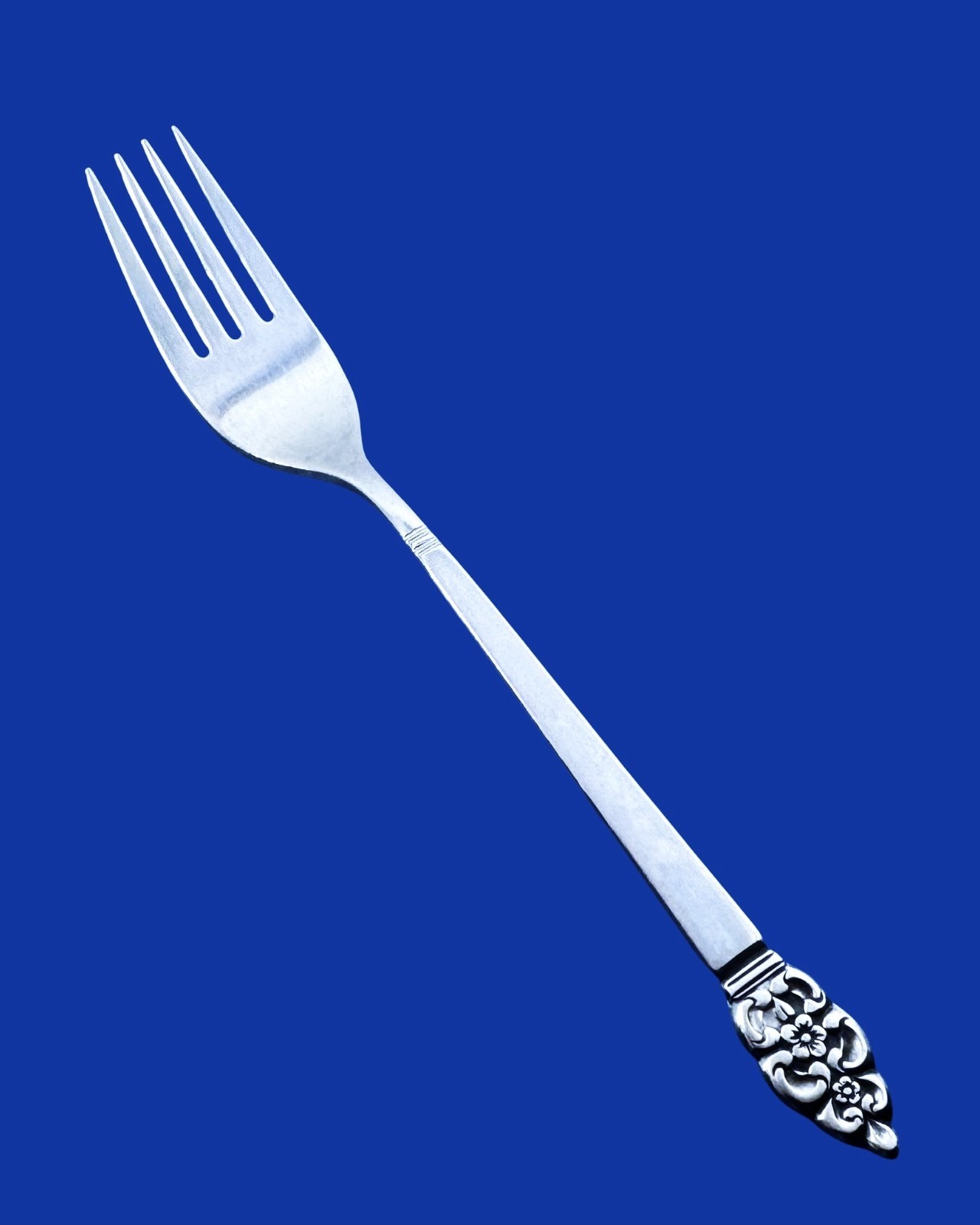 Oneida NORDIC CROWN Deluxe Satin Stainless Flatware -- CHOICE