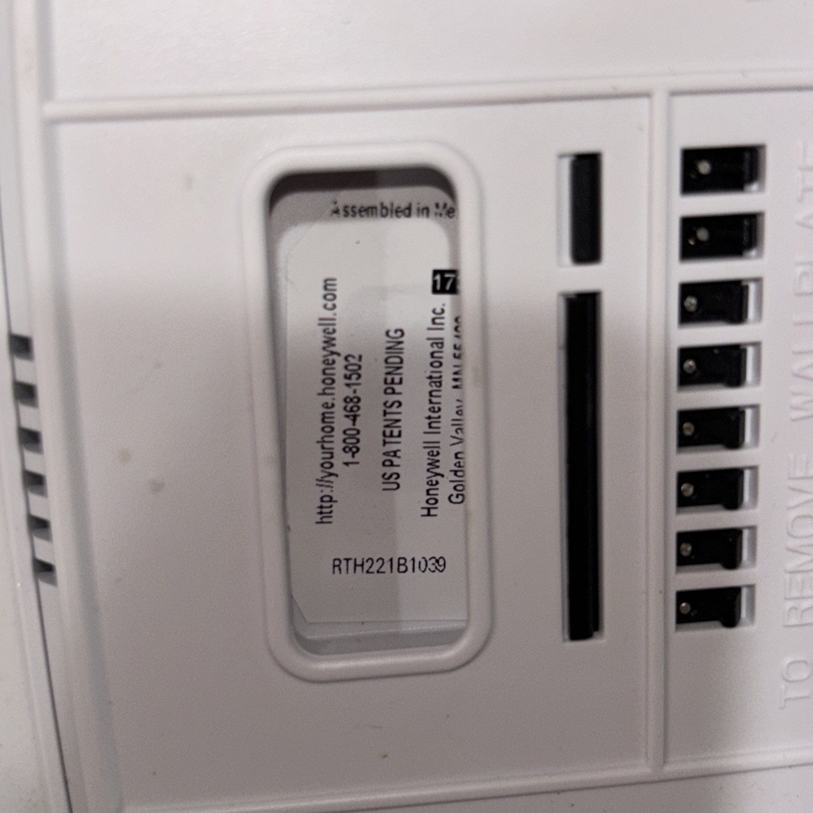Honeywell RTH221 Programmable Thermostat - White