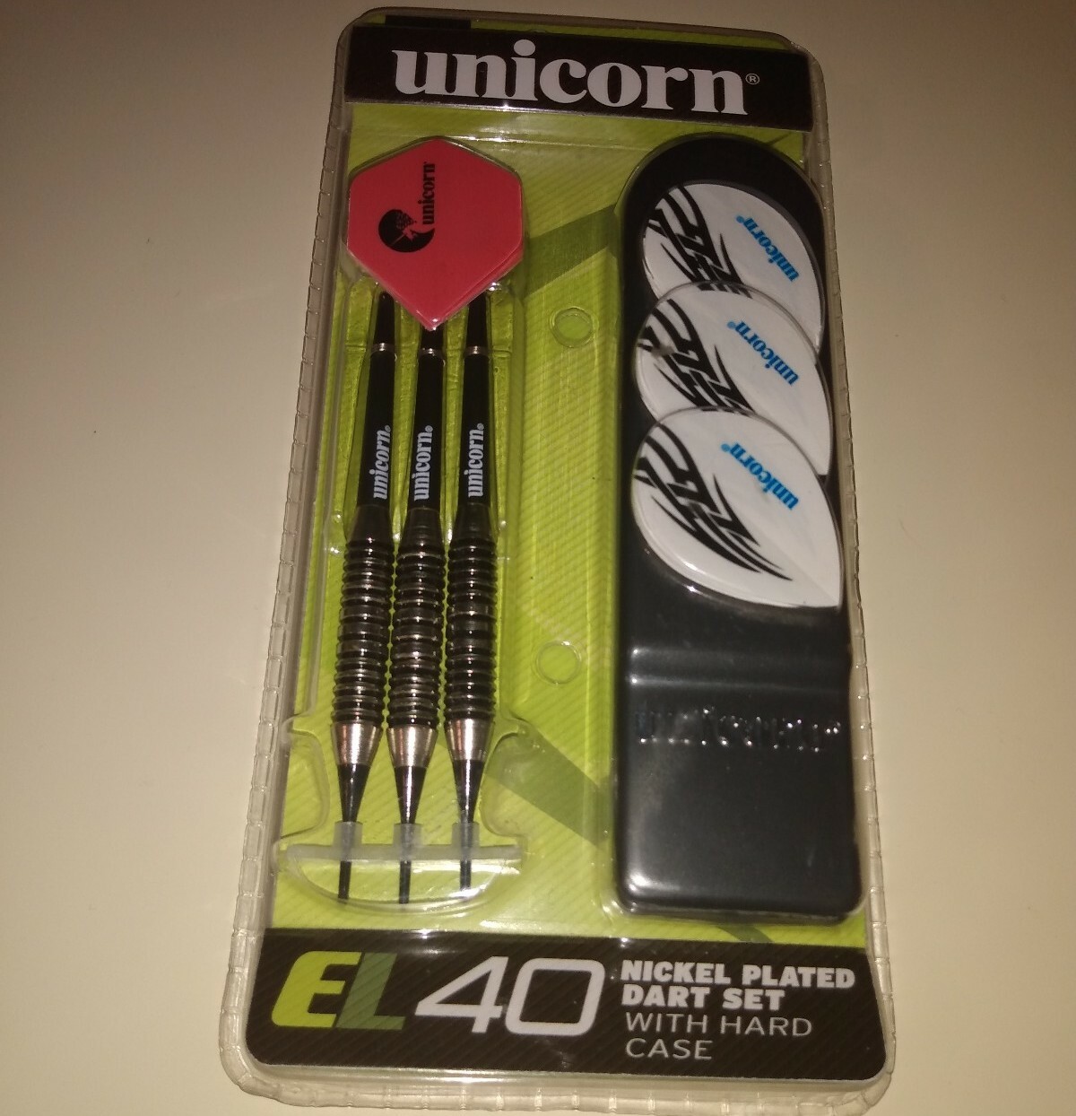 Unicorn Nickel plated 18 gram El 40 Soft-tip Darts W/Case