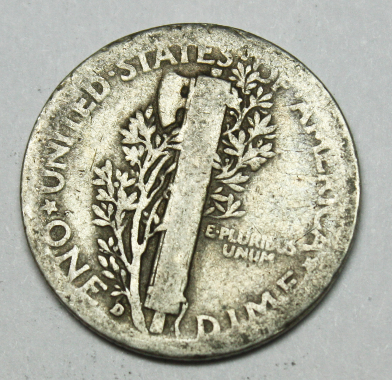 1935-d Mercury Head Dime. Error Double Date. (Inv. B)