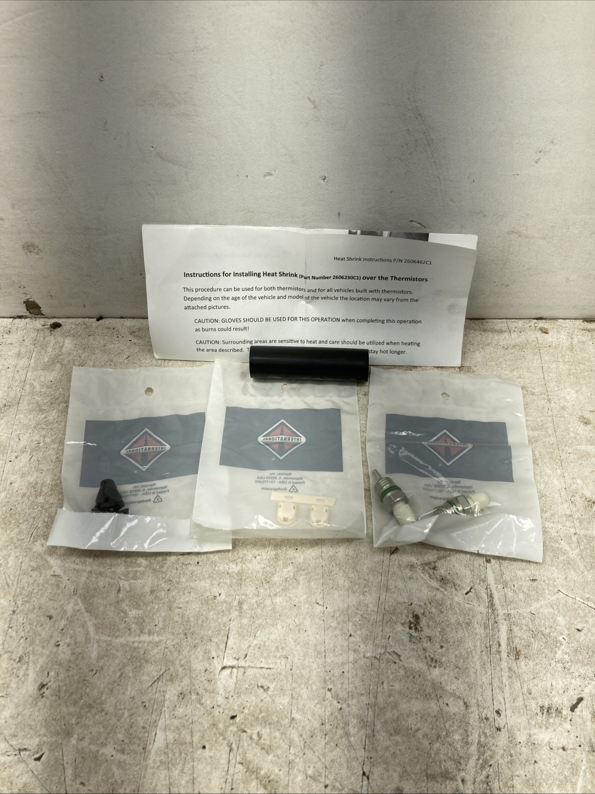 Genuine International HVAC Thermister Kit 2606229C92 (New Old Stock)