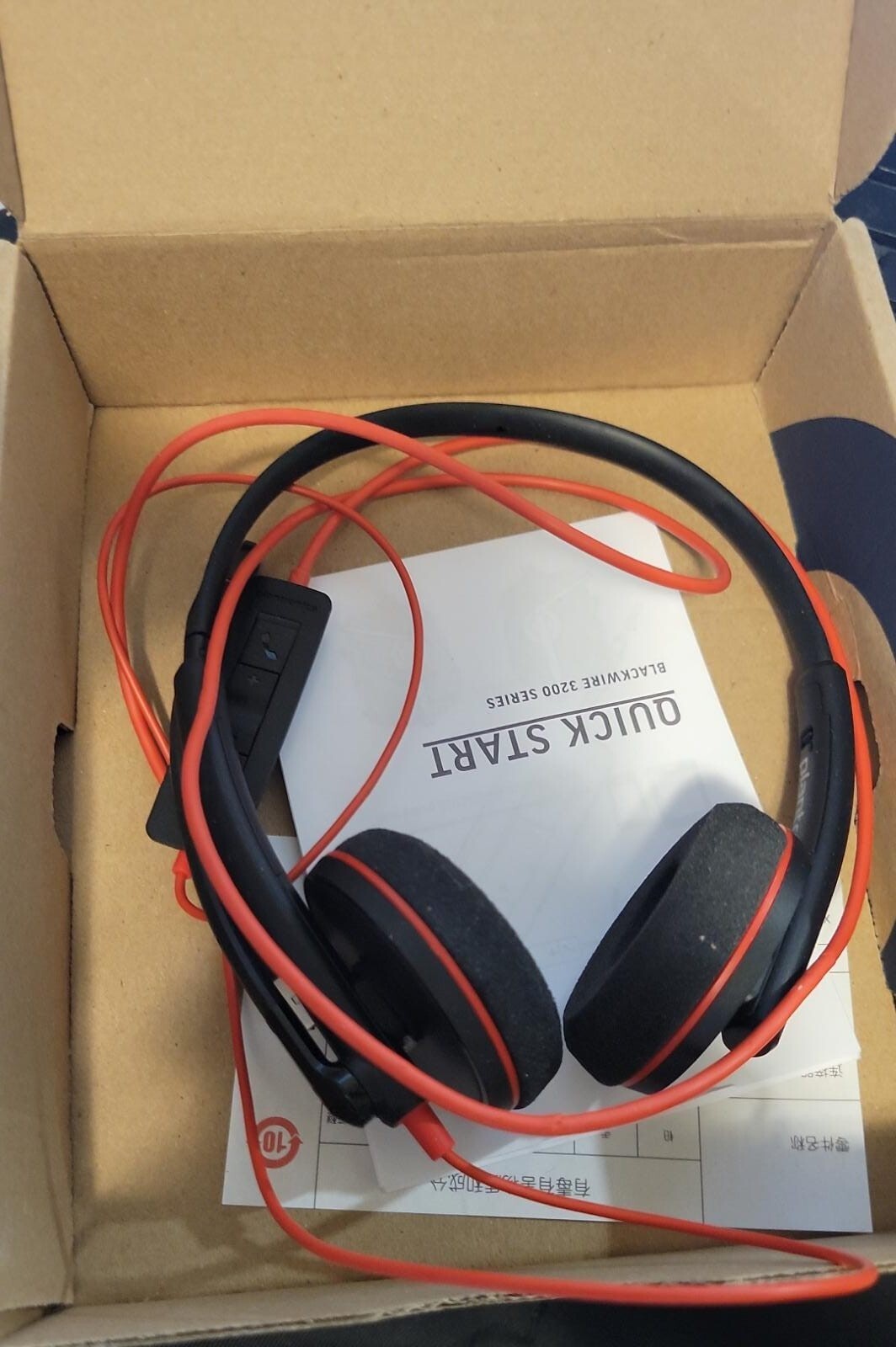 Plantronics BLACKWIRE C3220 USB-C/A Over-the-Ear Headset - Black - 3220 Open Box