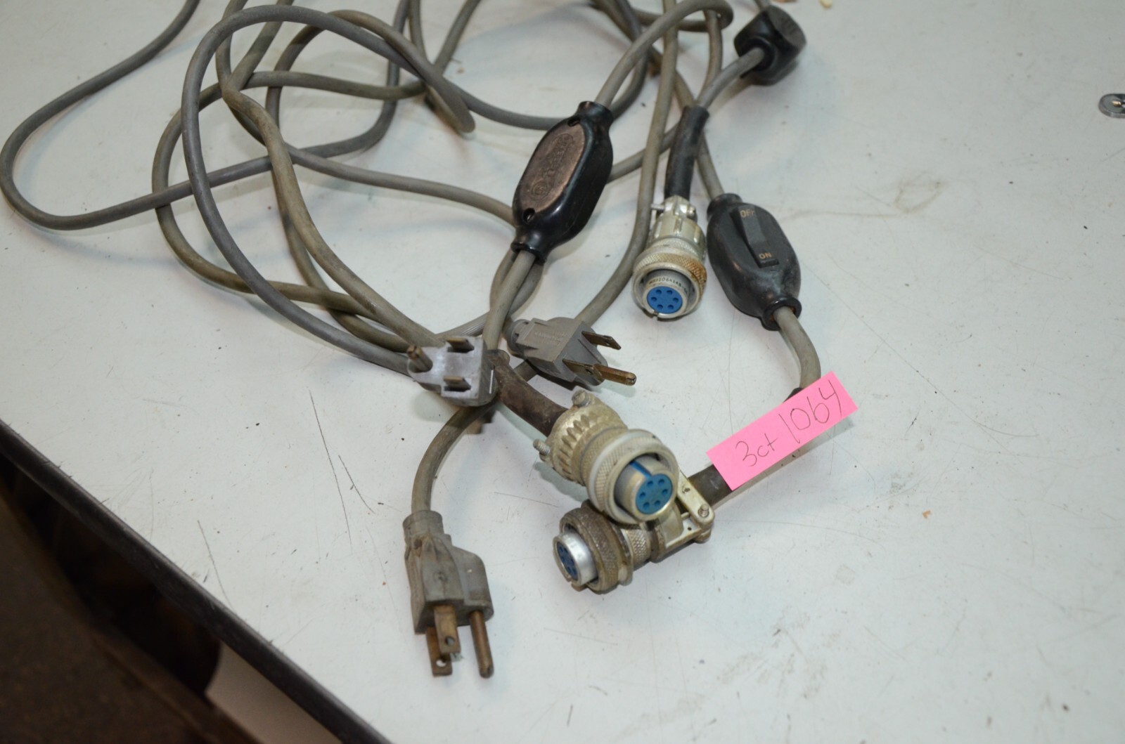 Amphenol AN3057-6 AN-3057 6 Position Circular Connector to a 3 Prong Linecord