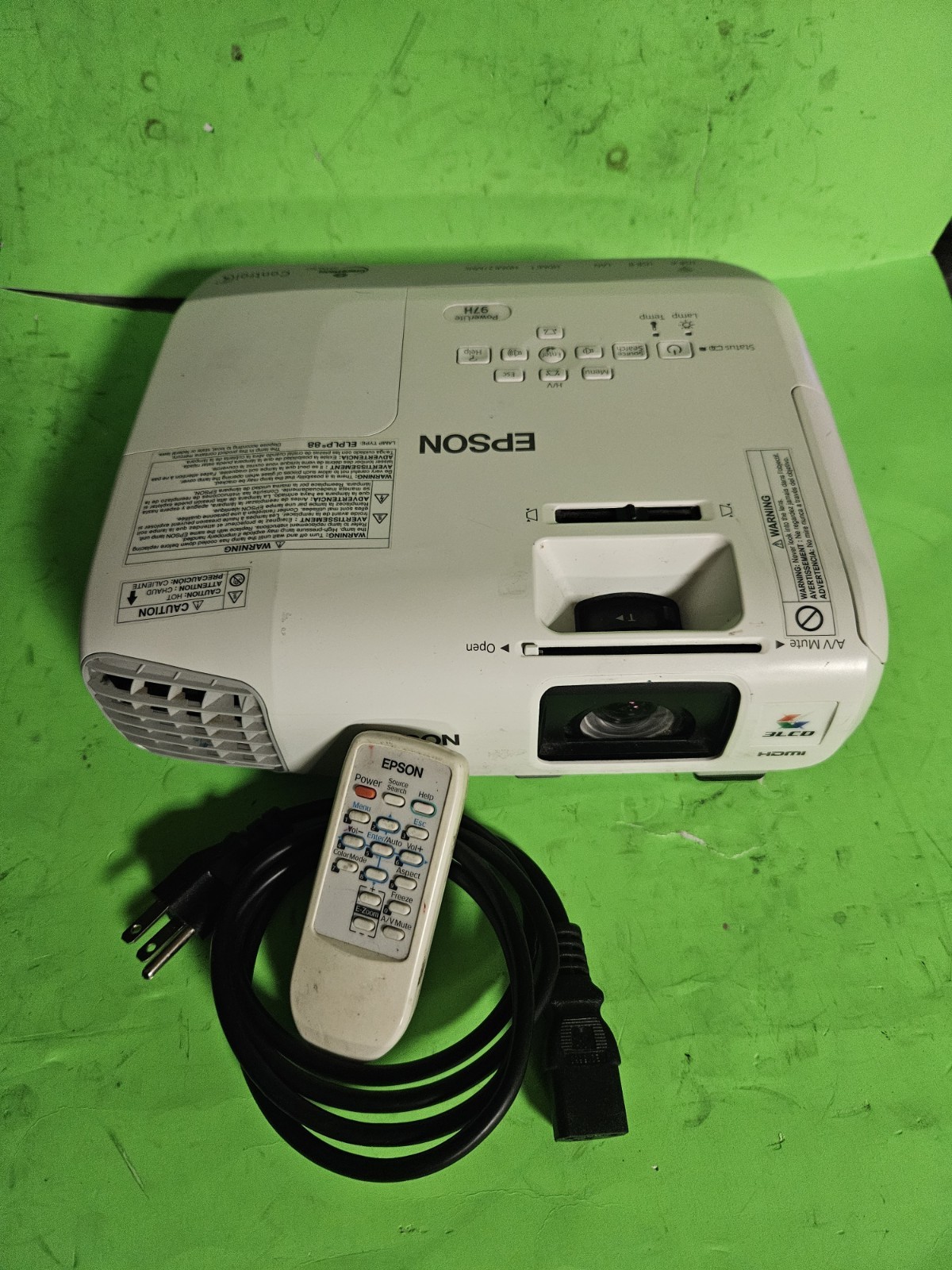 EPSON POWERLITE 97H 3LCD XGA HDMI 2700 Lumens  1065h