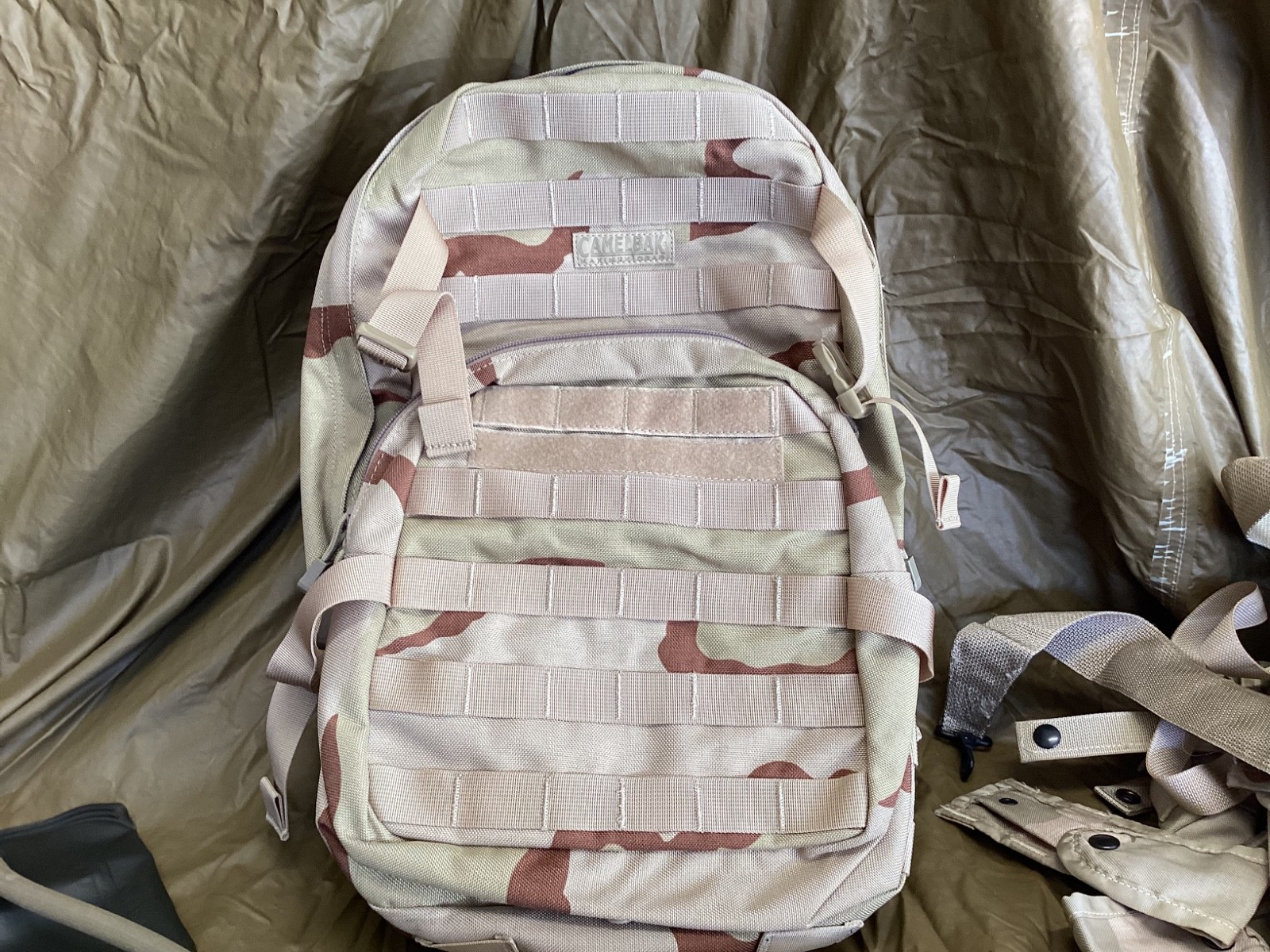 camelbak Hawg. lot with ice Qore iceplate , Hydrapak bladder