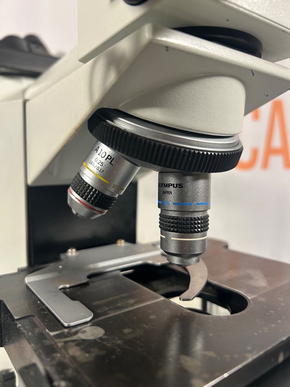 Olympus CH30 Lab Microscope with 2 lenses