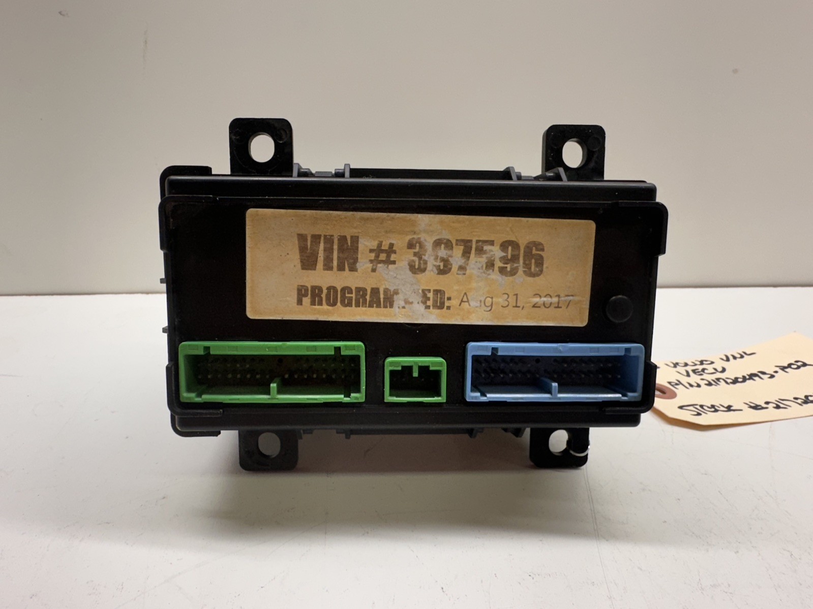 2006 Volvo VNL VECU Control Module 21720493-P02 2005-2007 VNH VHD 21720493