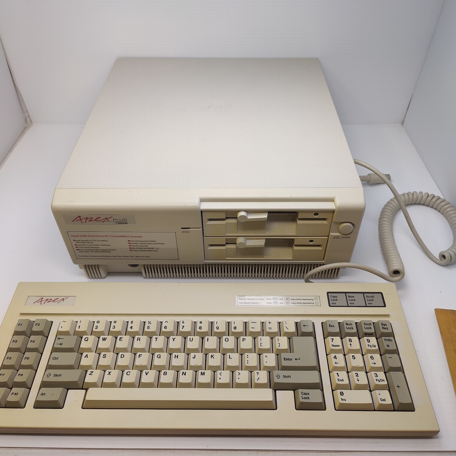 Epson Apex Plus AP3001A Dual 360K Floppy PC Compatible Computer w/ Keyboard