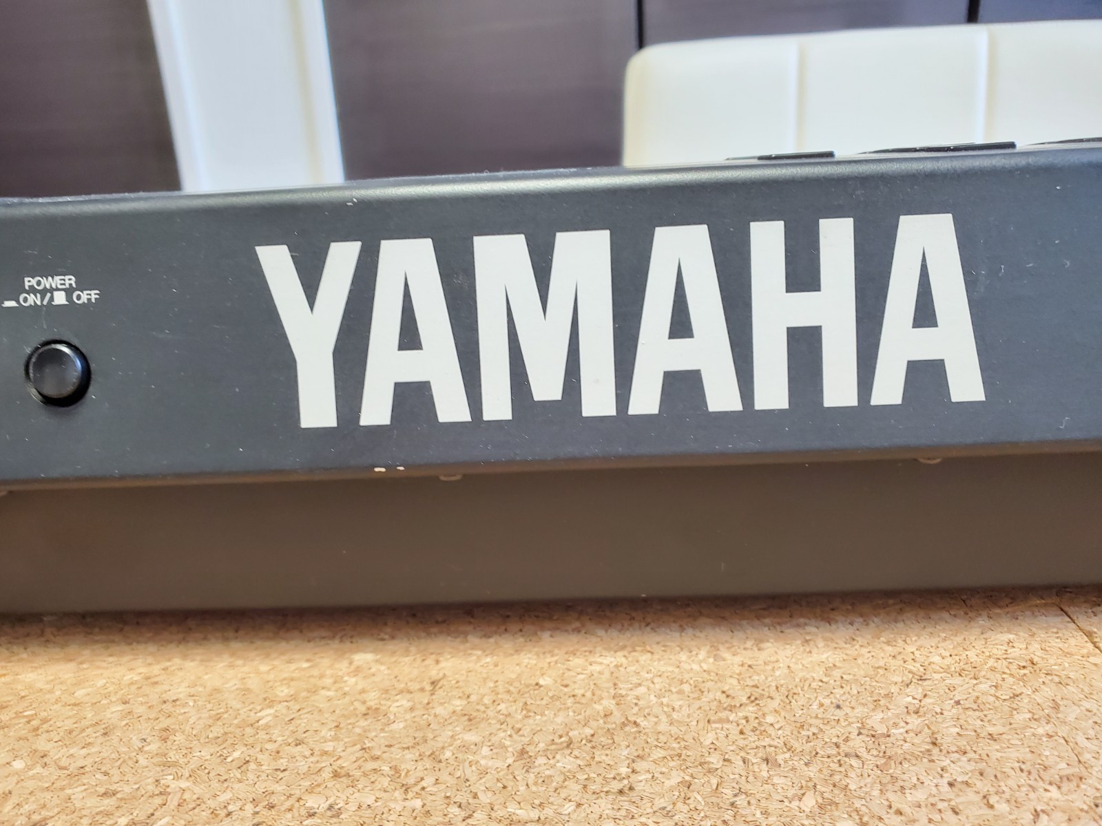 Yamaha V50 Digital Synthesizer New Battery & Button Initialized Good Condition