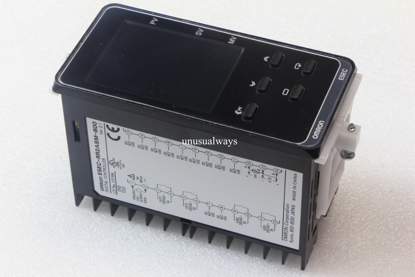 New 1PC Omron E5EC-RR2ASM-800 100-240VAC Temperature Controller