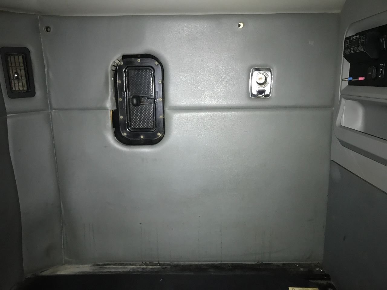 Kenworth T680 VINYL Left/Driver SLEEPER DRIVER SIDE WALL Trim/Panel