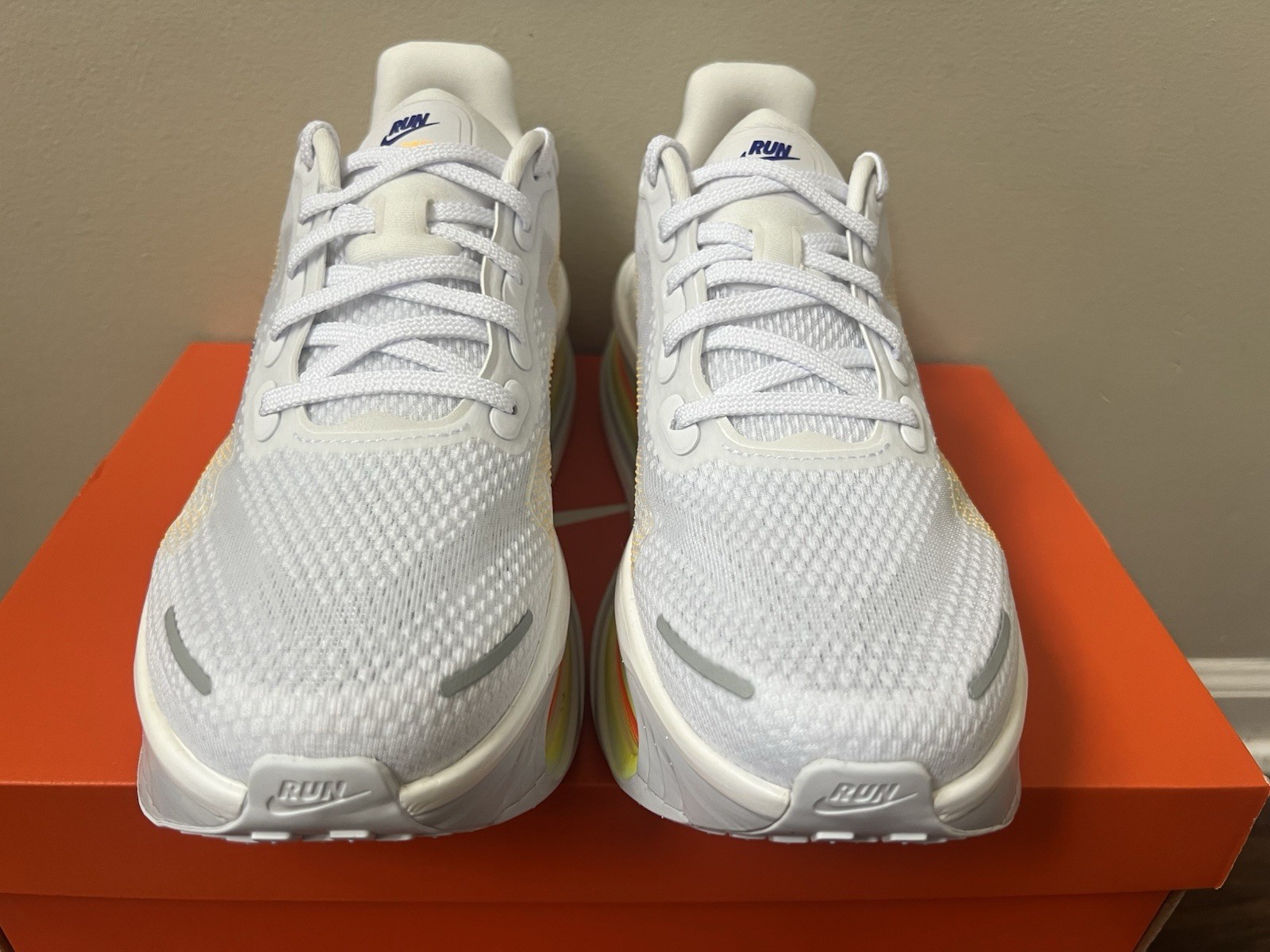 Nike Vomero Premium White Lapis Total Orange Laser Orange HQ2050-101