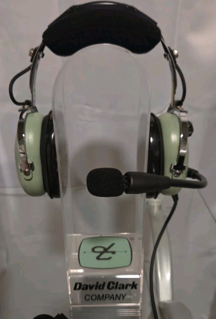 David Clark H10-13.4 Aviation Pilot Headset Dual GA Plug New Mic Cover
