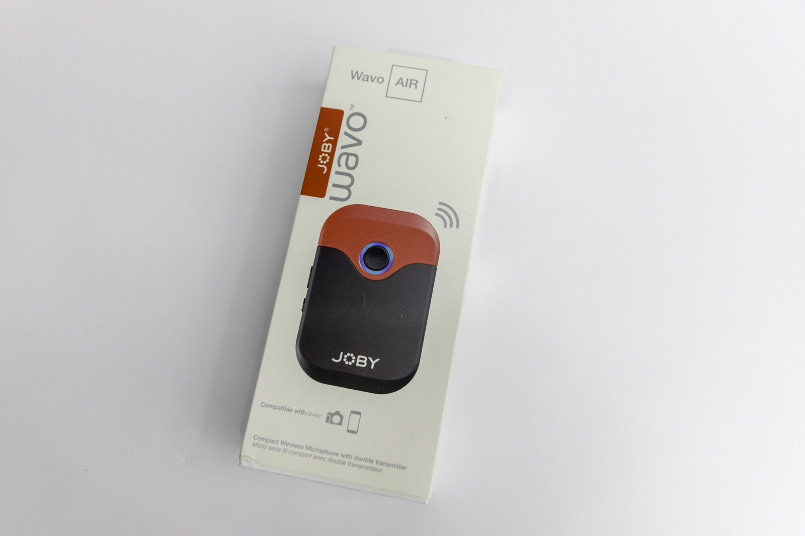 JOBY Wavo Air Wireless Lavalier Microphone System and Vlogging Kit JB01737-BWW