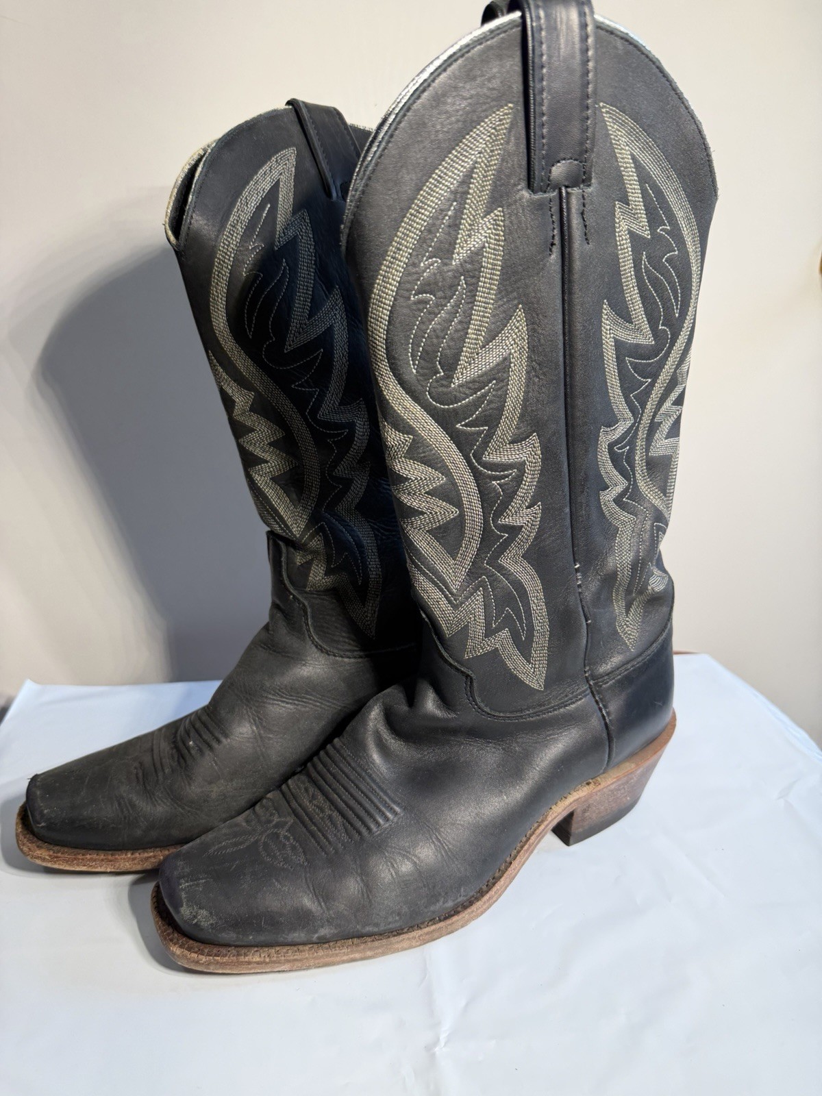 Justin Cowboy Boots Size 8.5 B B2440 Black With Wings