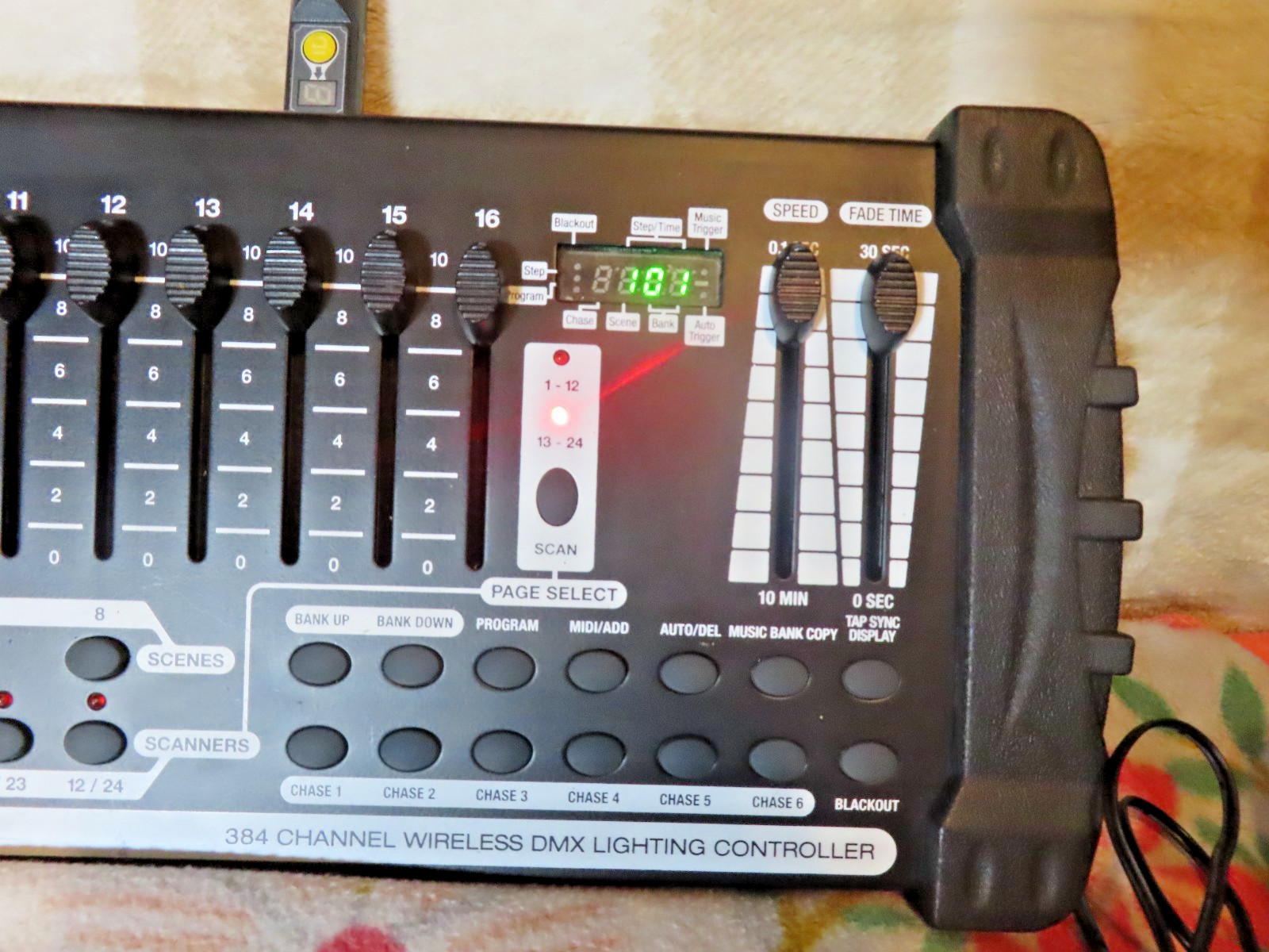 Rockville ROCKFORCE W4 384 Channel Wireless DMX Lighting Controller, READ!!!