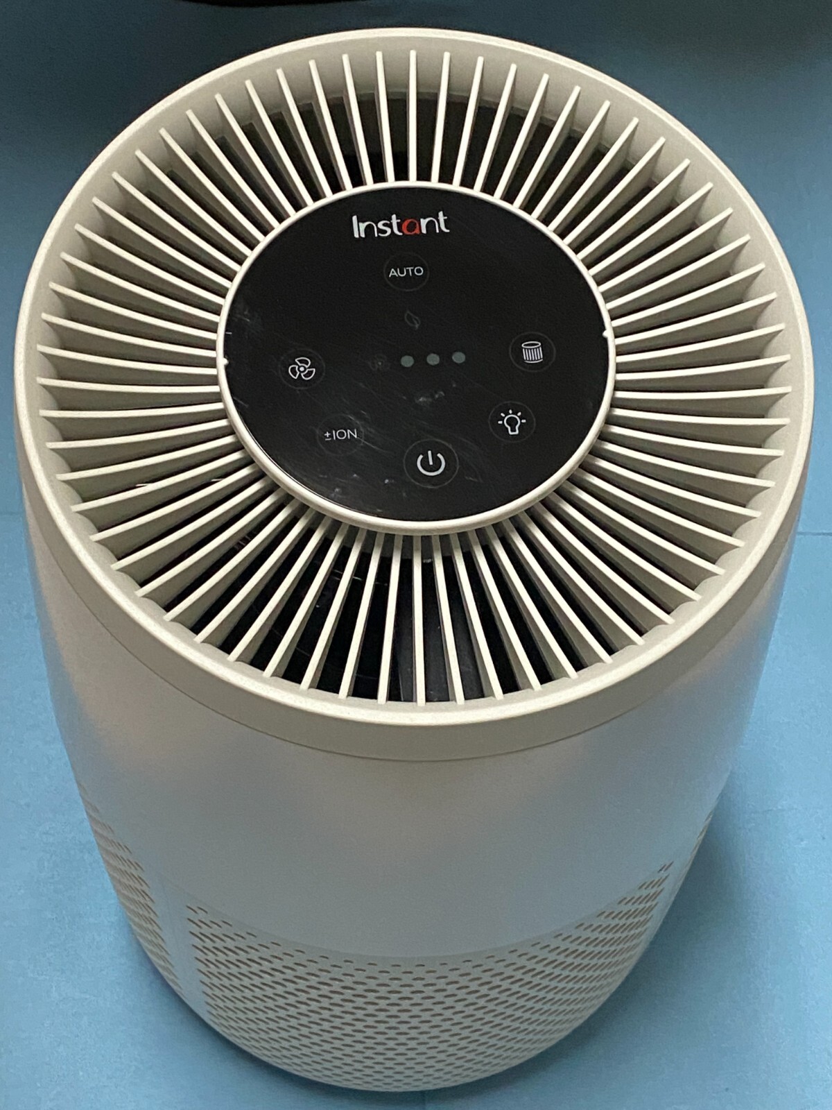 Instant Brands AP100 Room Air Purifier, HEPA-13 Filter, Auto-mode