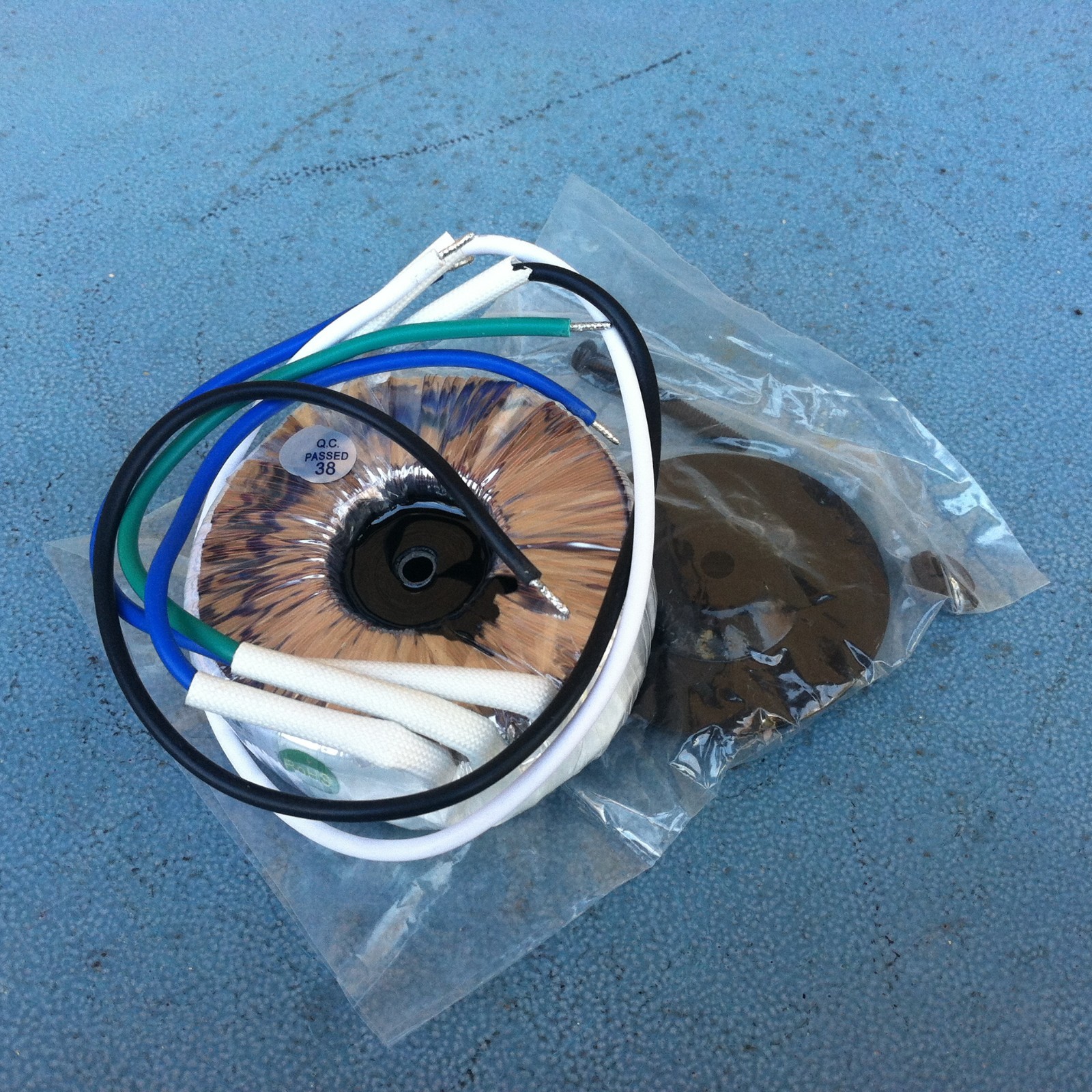 20VA (20W) Toroid Transformer primary: 120V   secondary: 13V-0-13V, w210