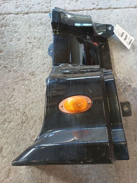 A18-64504-001 Cascadia Passenger Cowl Panel Fender Extension  (10482545