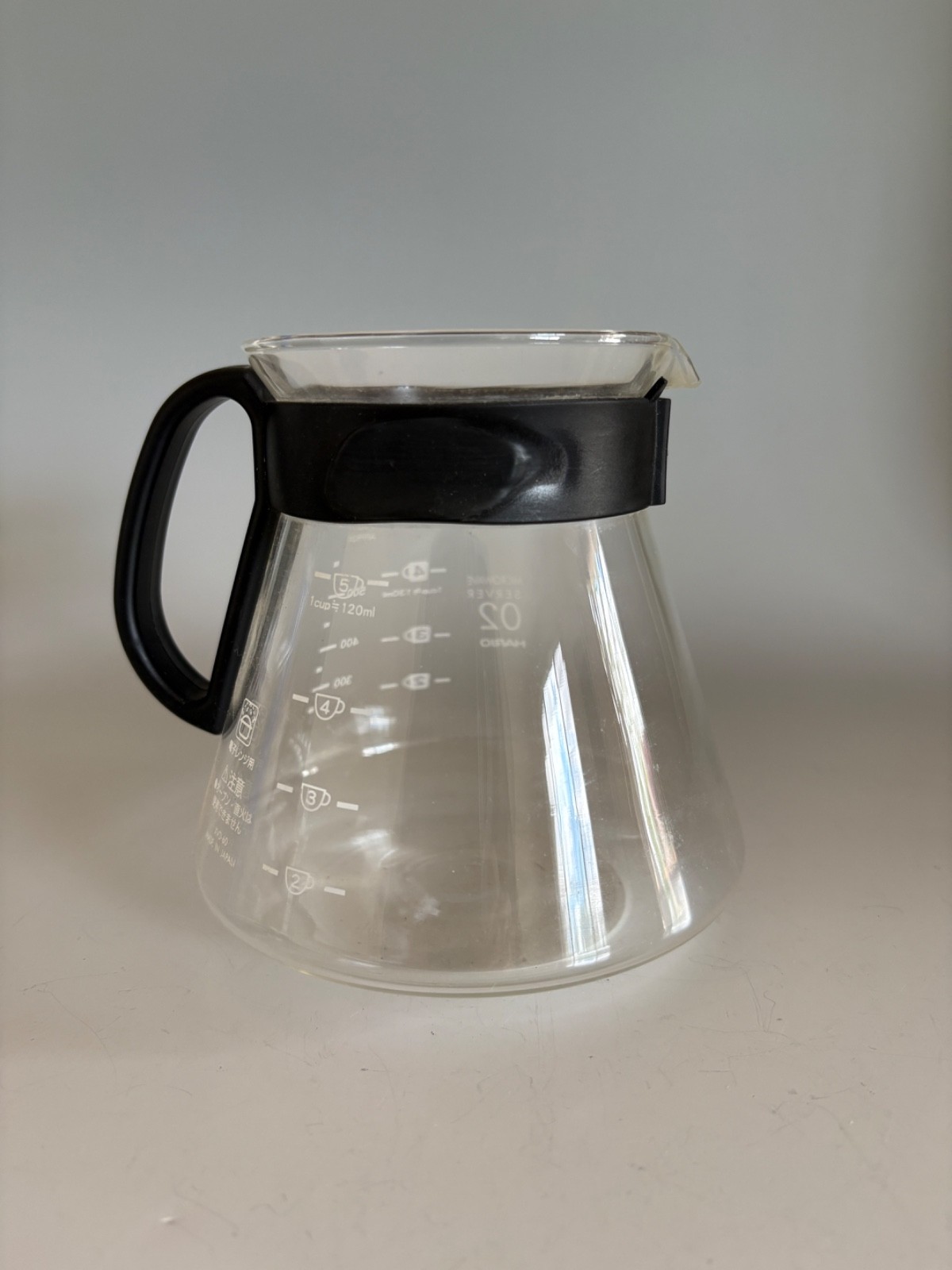 Hario Glass Microwave Coffee Server 02 WHITE 600ml with Handle  Made in Japan