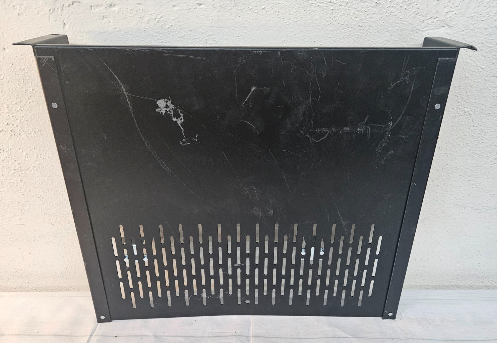 2U Audio or Server Rack Vented Shelf w Lock Down Bars