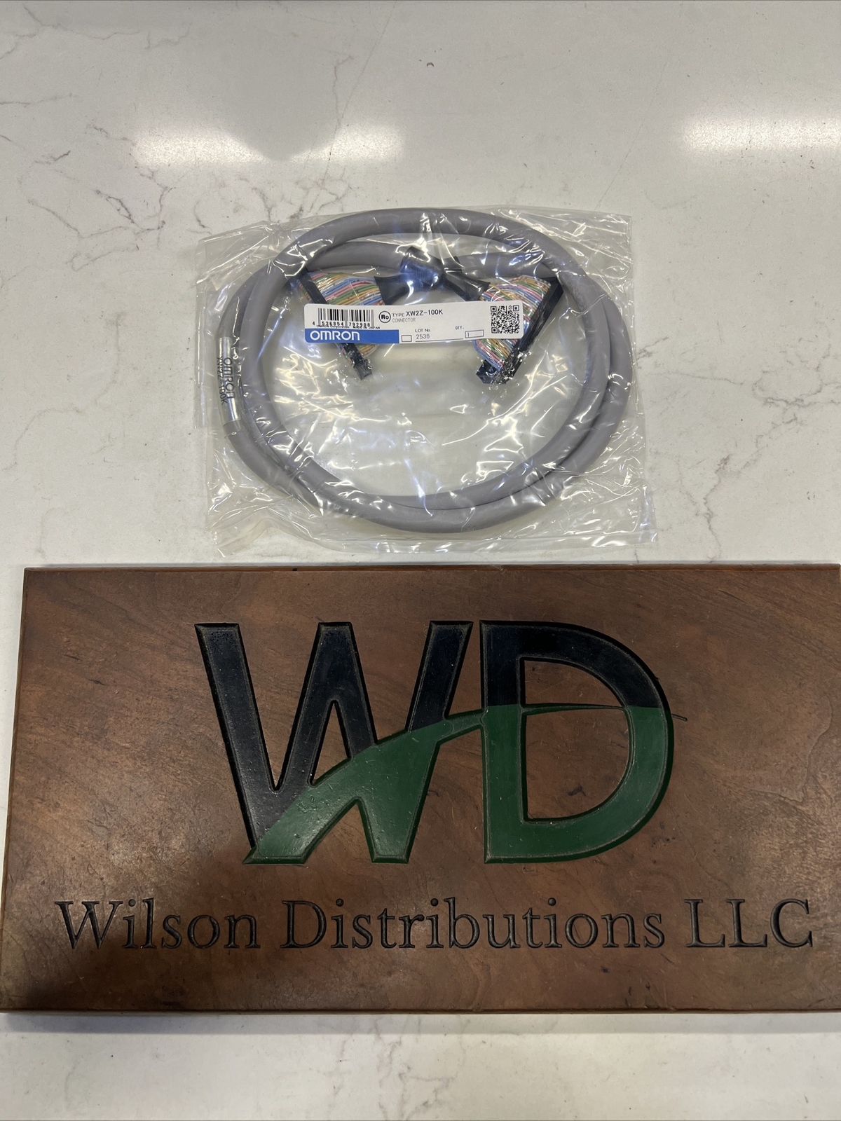 OMRON XW2Z-100K -Factory Sealed-