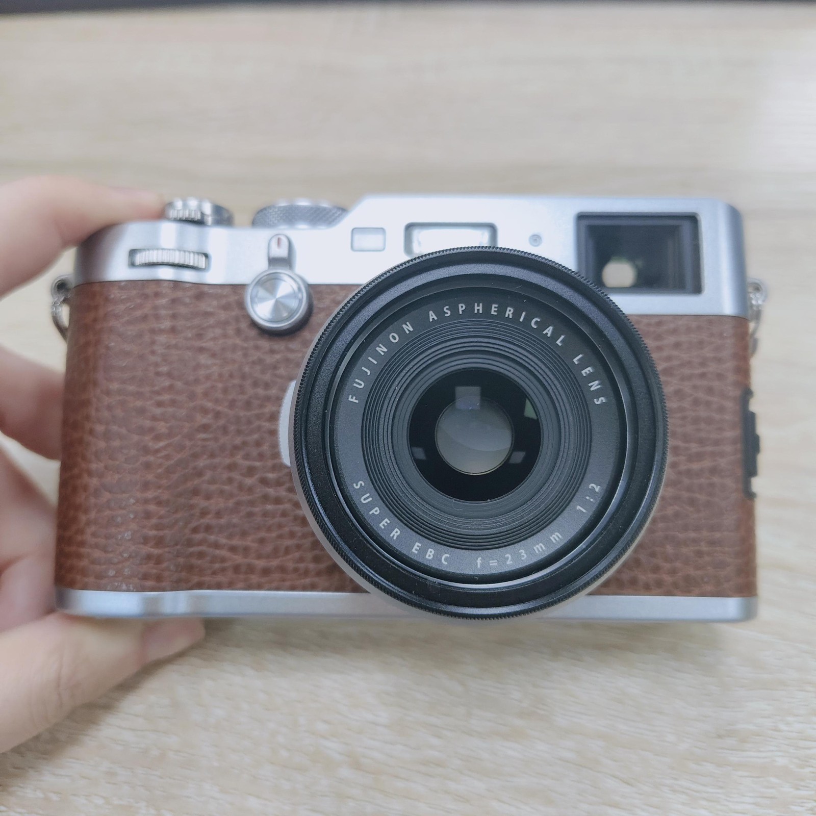 FUJIFILM X100F Tested & Ready to Use Multi-Language English 95%new Brown