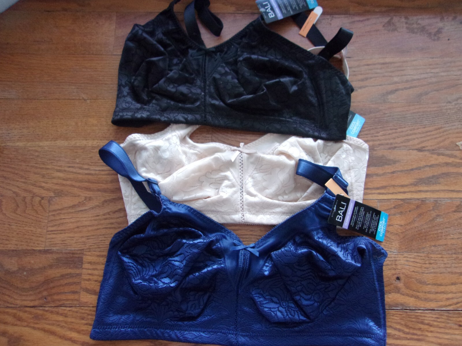 Bali Classic Support Cool comfort fabric Wireless Bra DF 3372 - YOur Choice