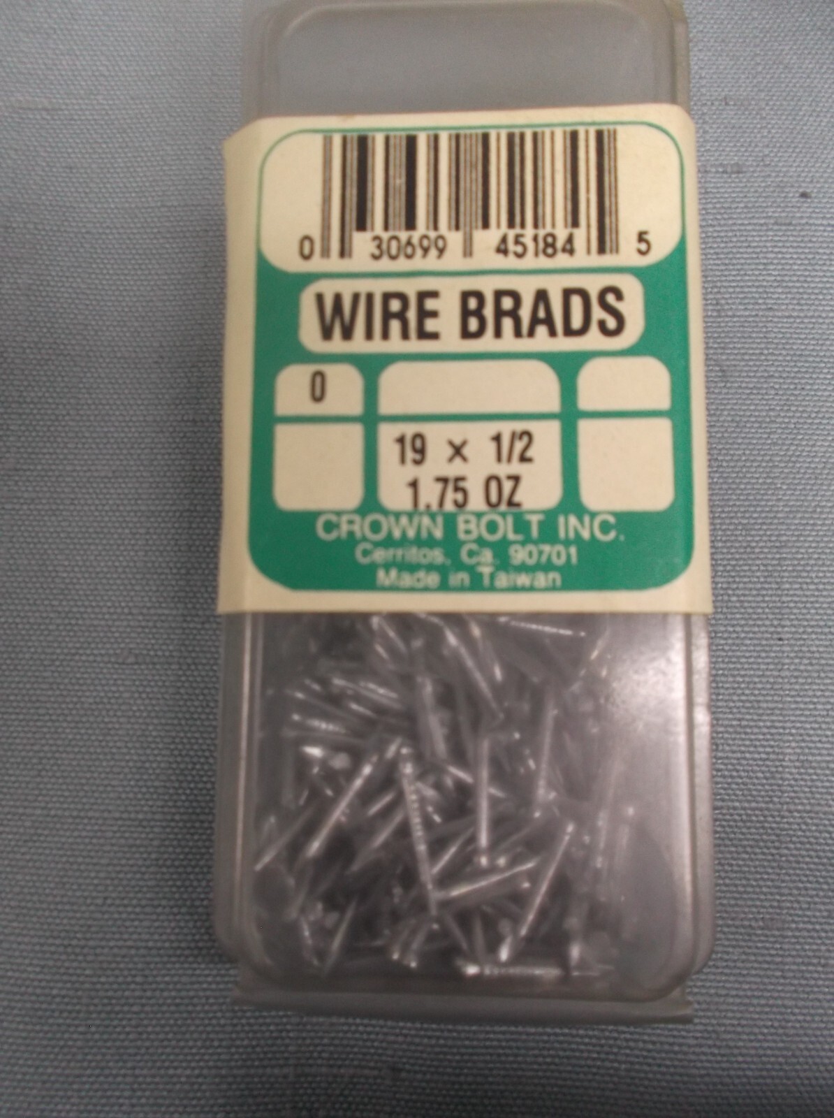 Crowd Bolt Inc. Wire Brads 19 x 1/2"   1.75 oz. open container