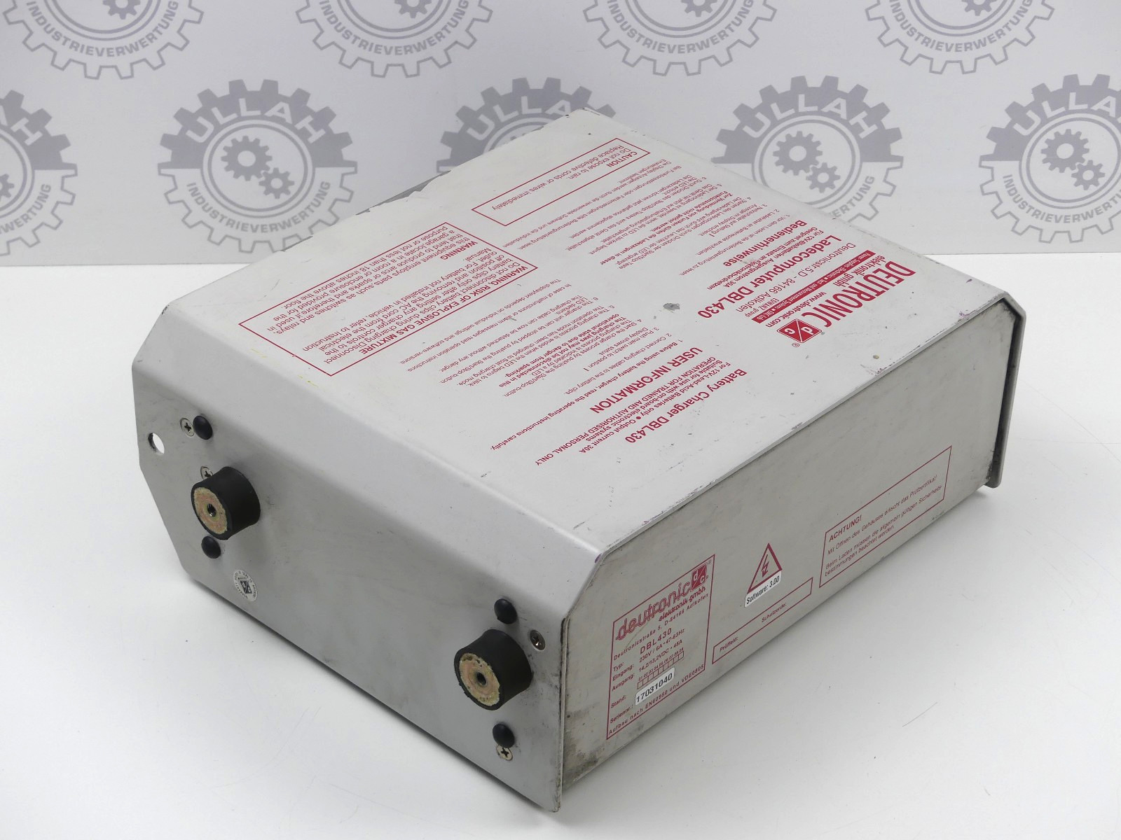 DEUTRONIC BATTERY CHARGER DBL430