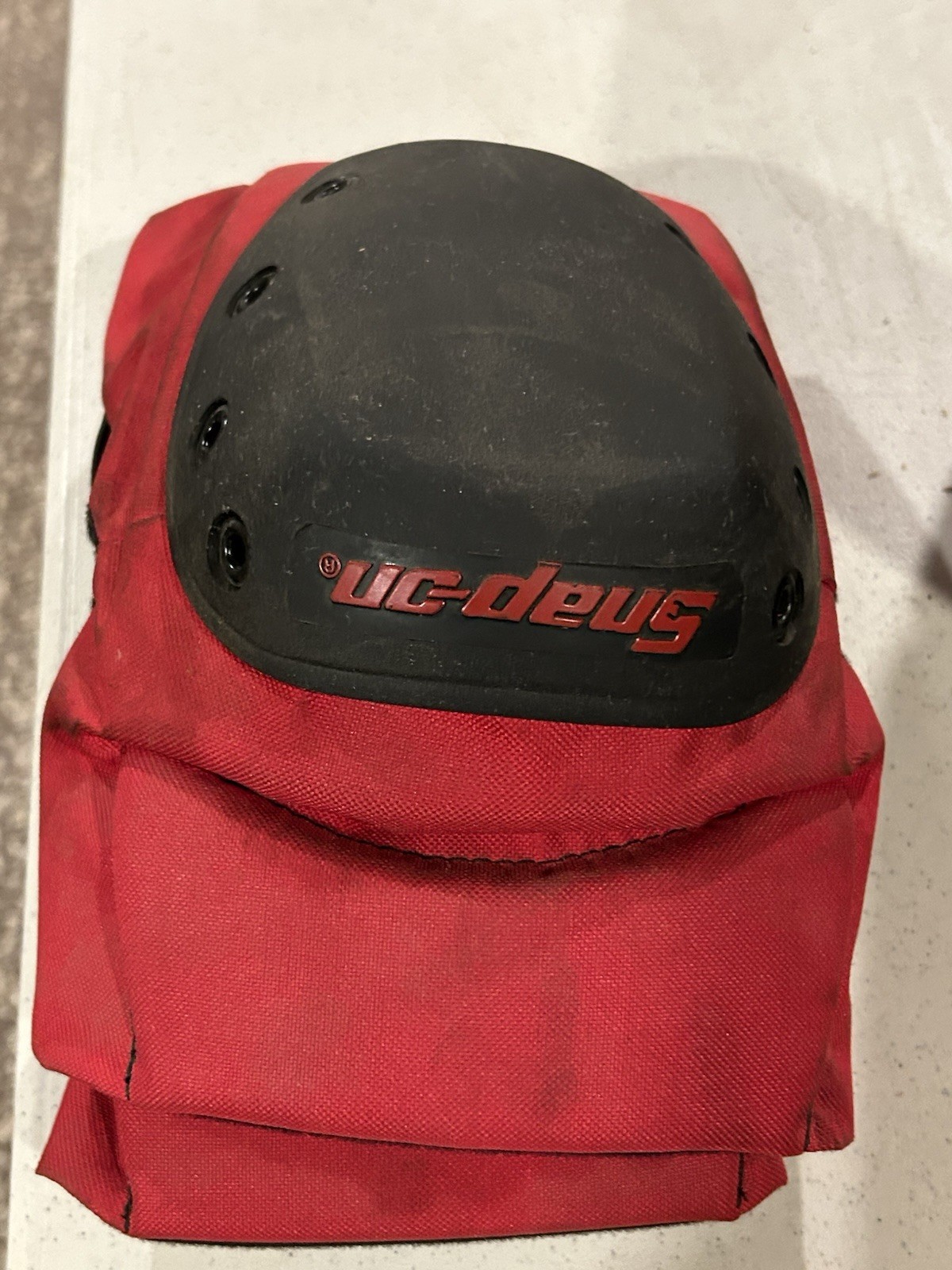 Snap-On Heavy Duty Knee Pads Durable Work Safety Heavy Duty Lightweight USA