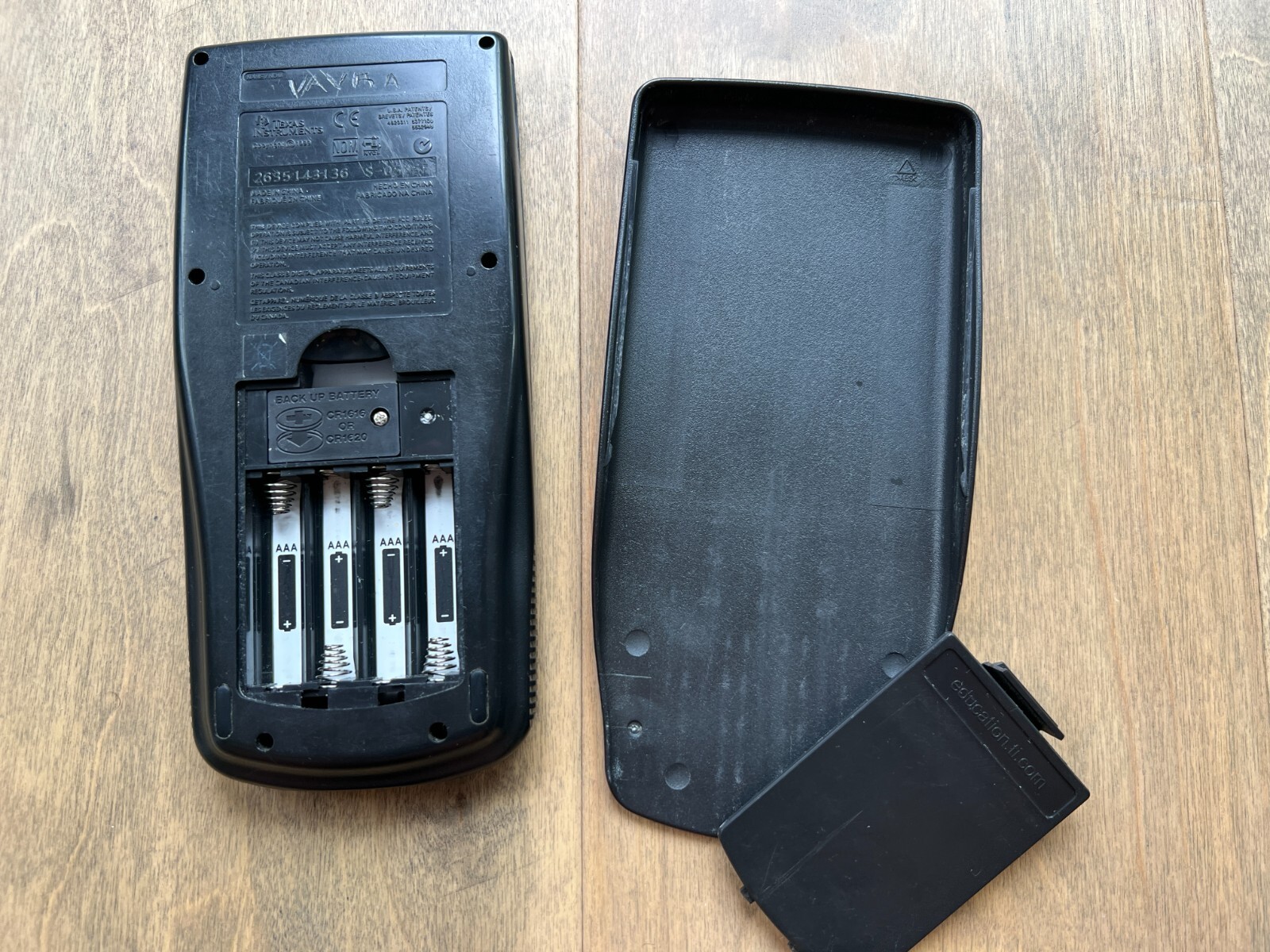 Texas Instruments TI-83 Plus Graphing Calculator With Cover TESTED SCREEN ISSUE