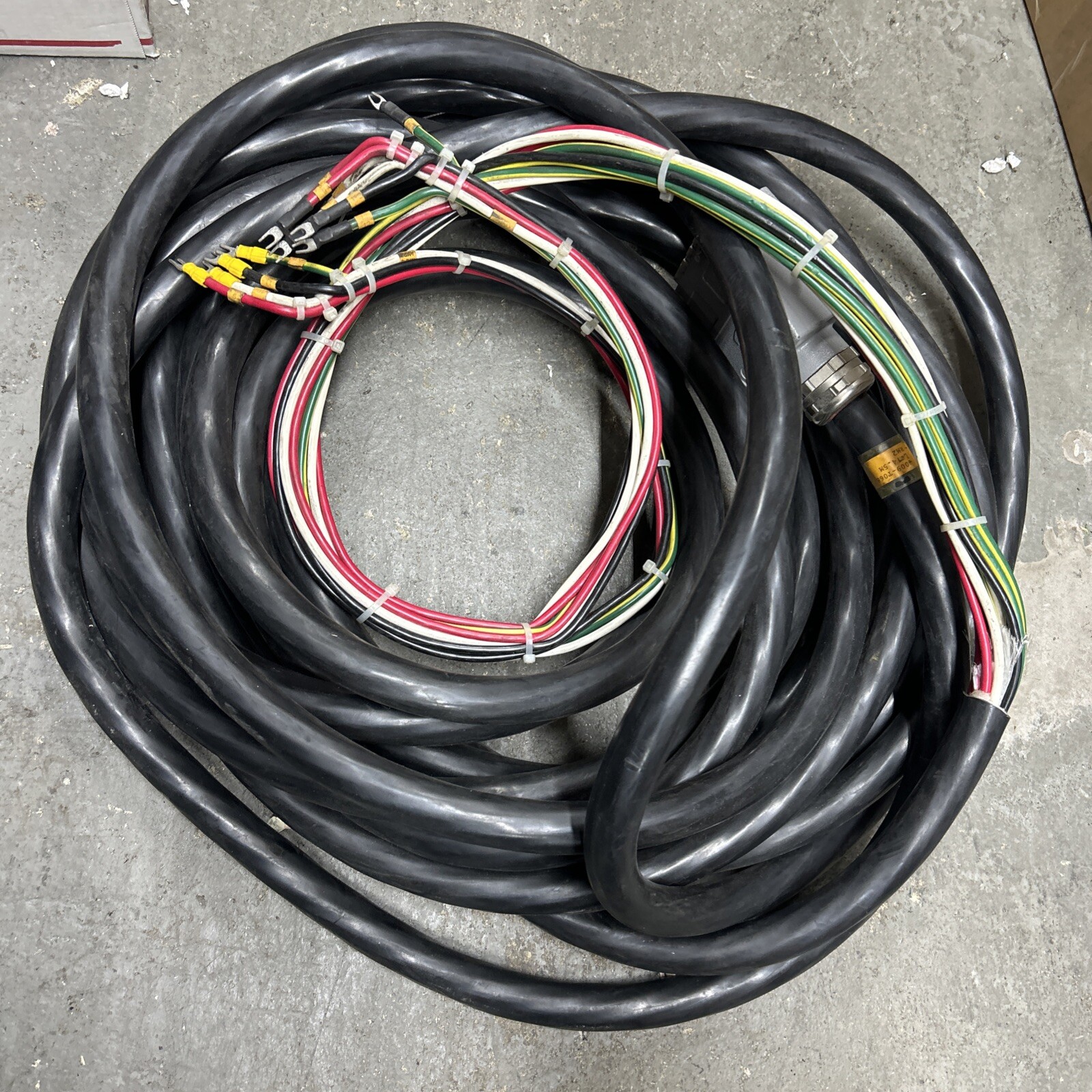 8009-T068 L= 14.5M RM2 Robotic Cable See Pics 30 Days Warranty