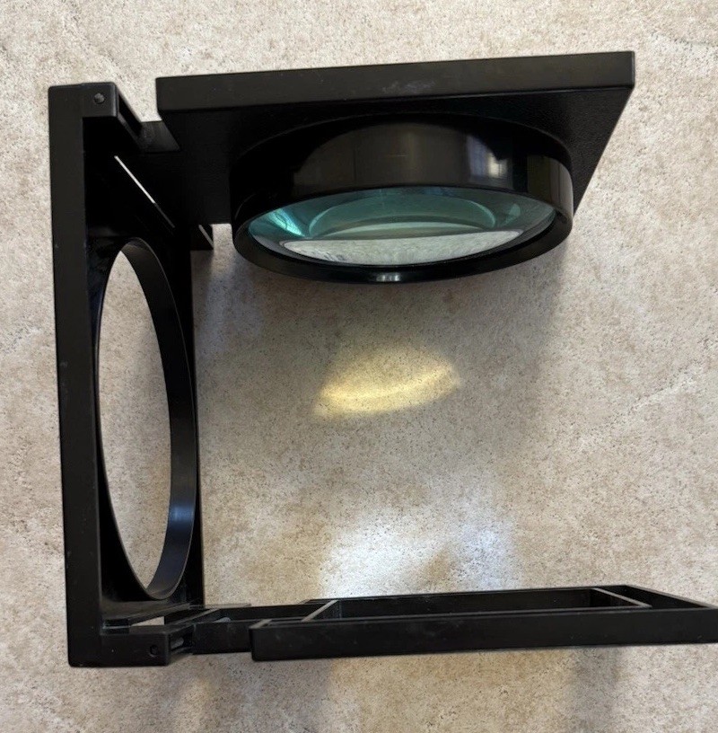 SE 2x/4-1/4" Glass Lens Table Folding Magnifier With Ruler on Base 7" Extended