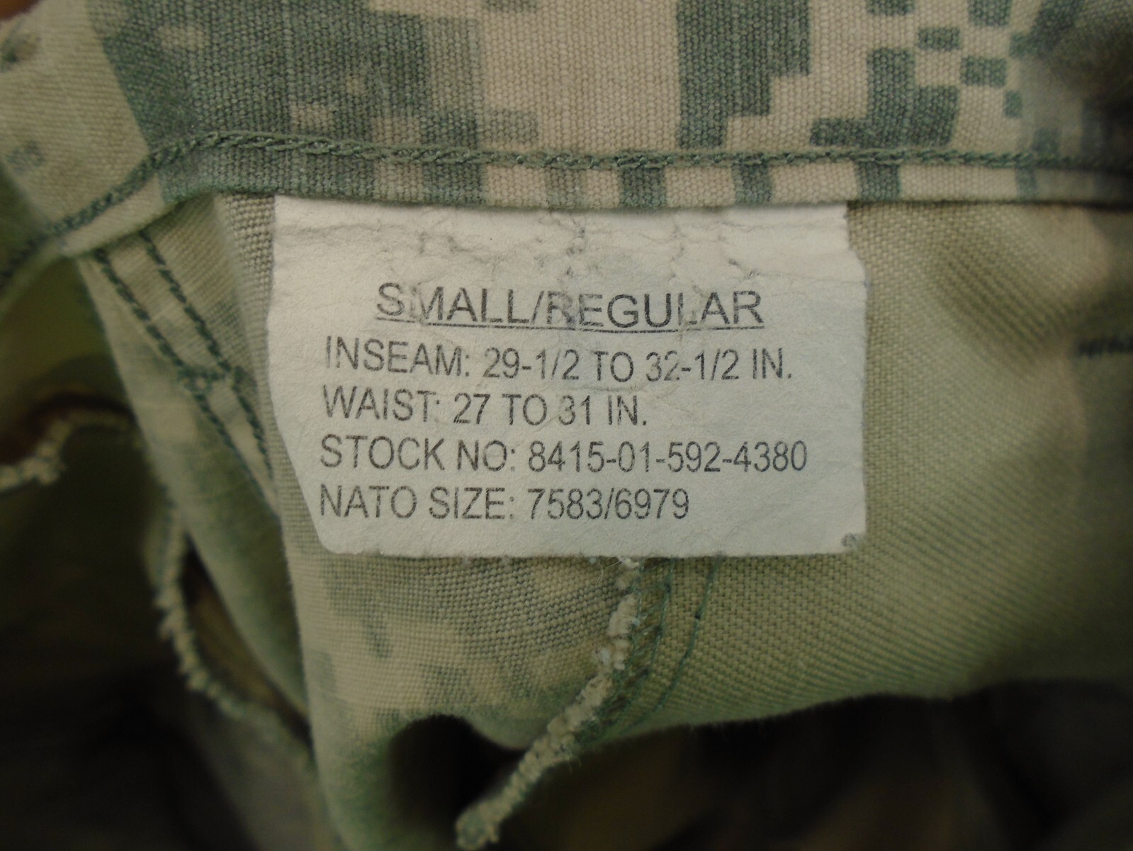 USGI US Army Combat Uniform ACU Rip Stop Pants Trousers Small Regular 2010 76-J