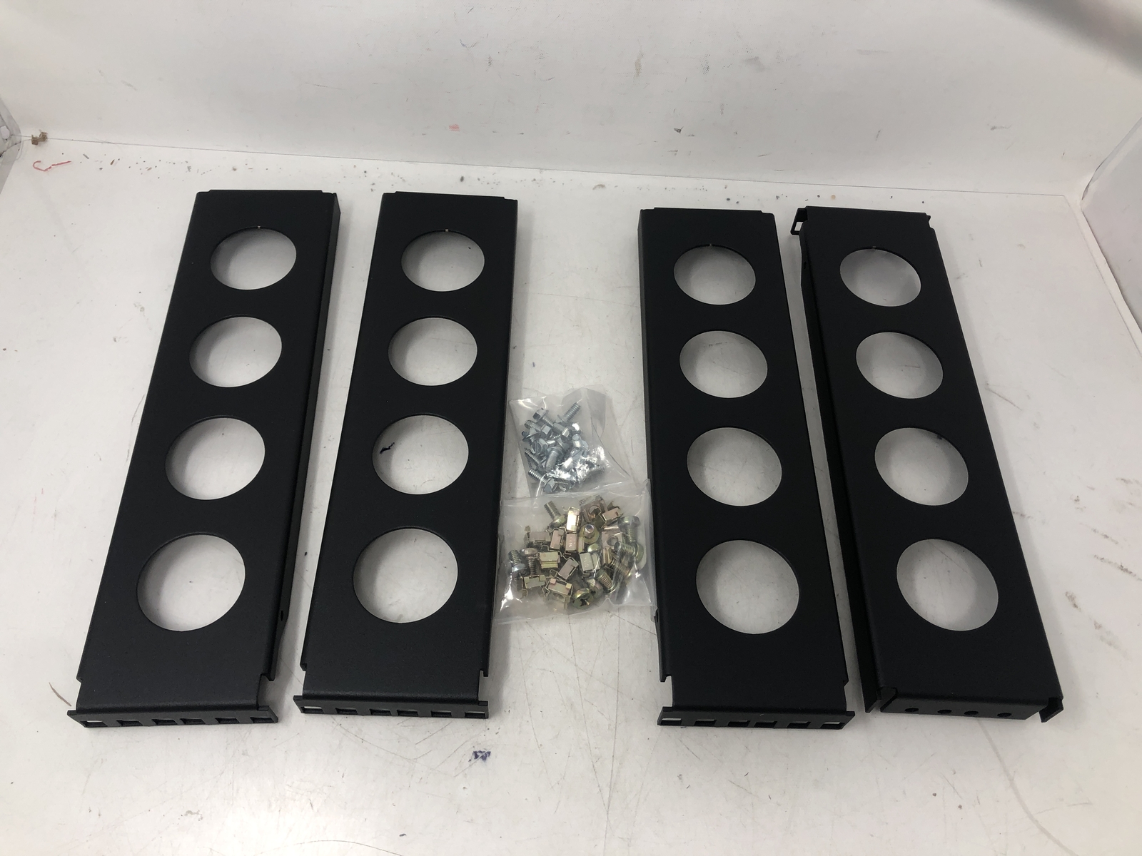 Rack Solutions 2 Post Conversion brackets 2U HP/Compaq Kit 870984