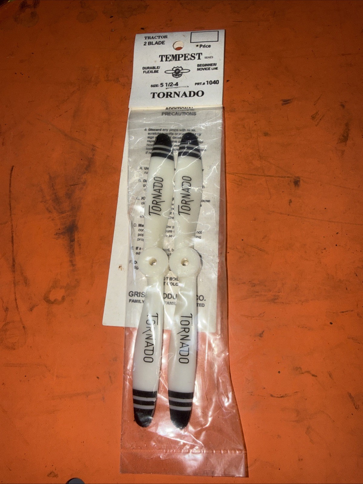 2 VINTAGE GRISH 5 1/2 X4 NYLON PROPS for 1/2A 1040 New In Package Tempest Tor