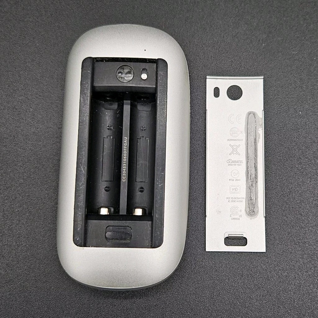 Apple MB829LL/A Wireless Bluetooth Magic Laser Mouse White A1296 (Tested Works)