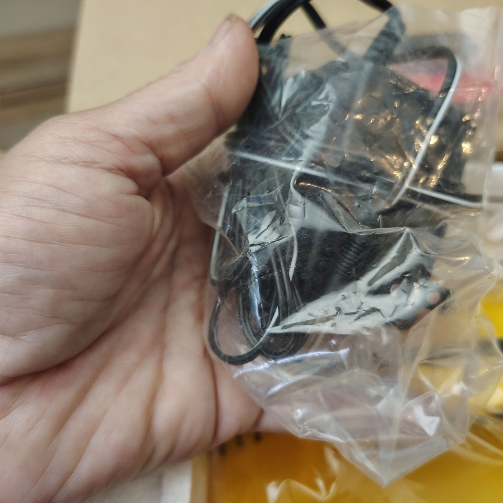 Self-Powered Lantern Light Or Electric Plug Dual-Brightness Supernova Bulb