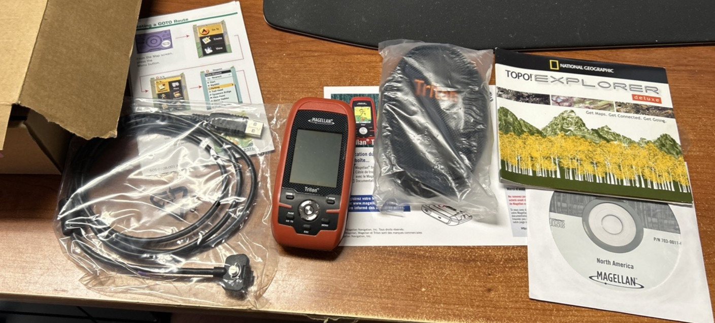 Magellan Triton 400 Handheld GPS Portable SD-Slot Waterproof Hiking Outdoors