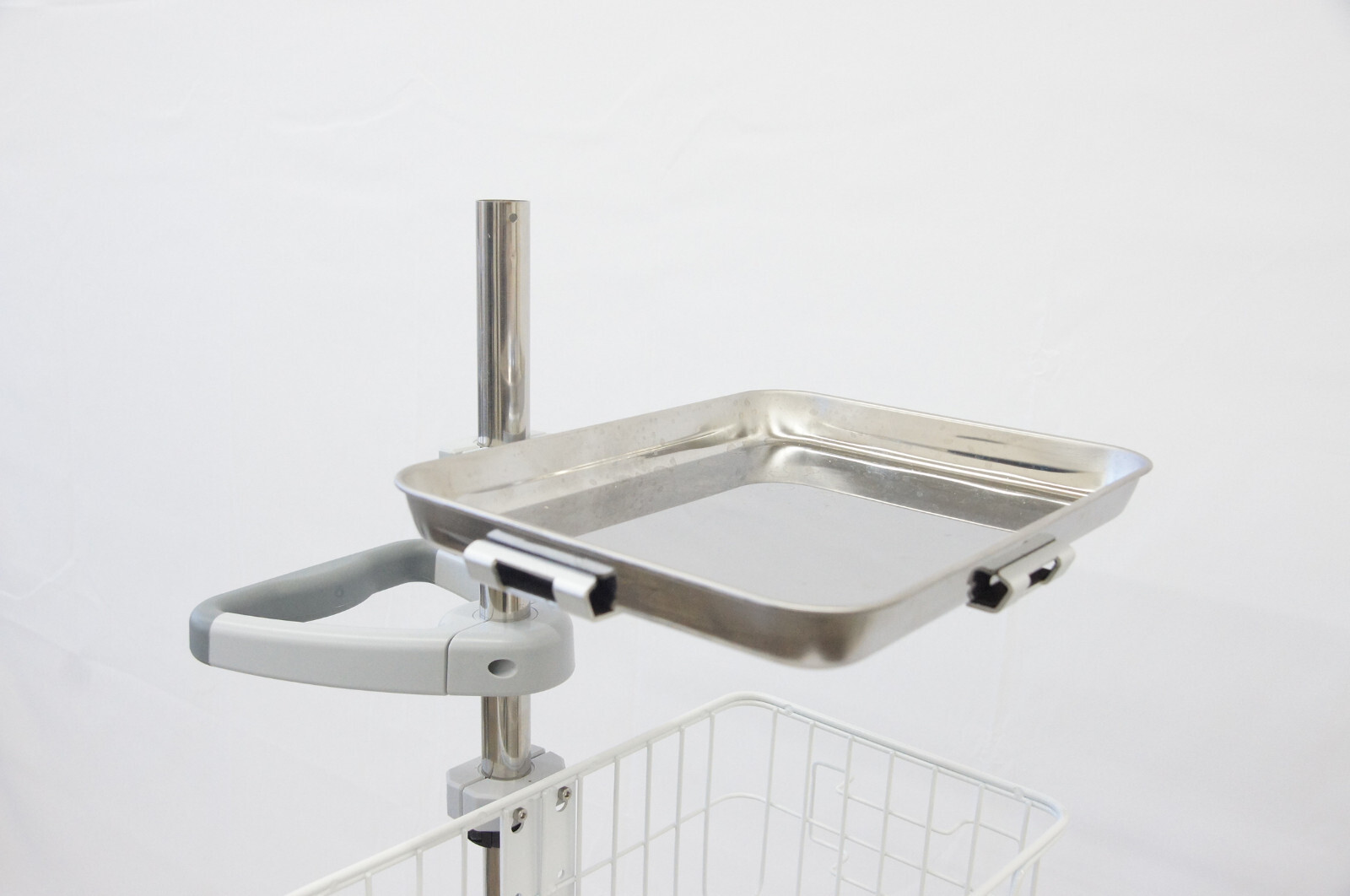 SMALL MEDICAL INSTRUMENT TRAY POLE MOUNT HOLDER WITH OPTIONAL POLE MOUNT CLAMPS