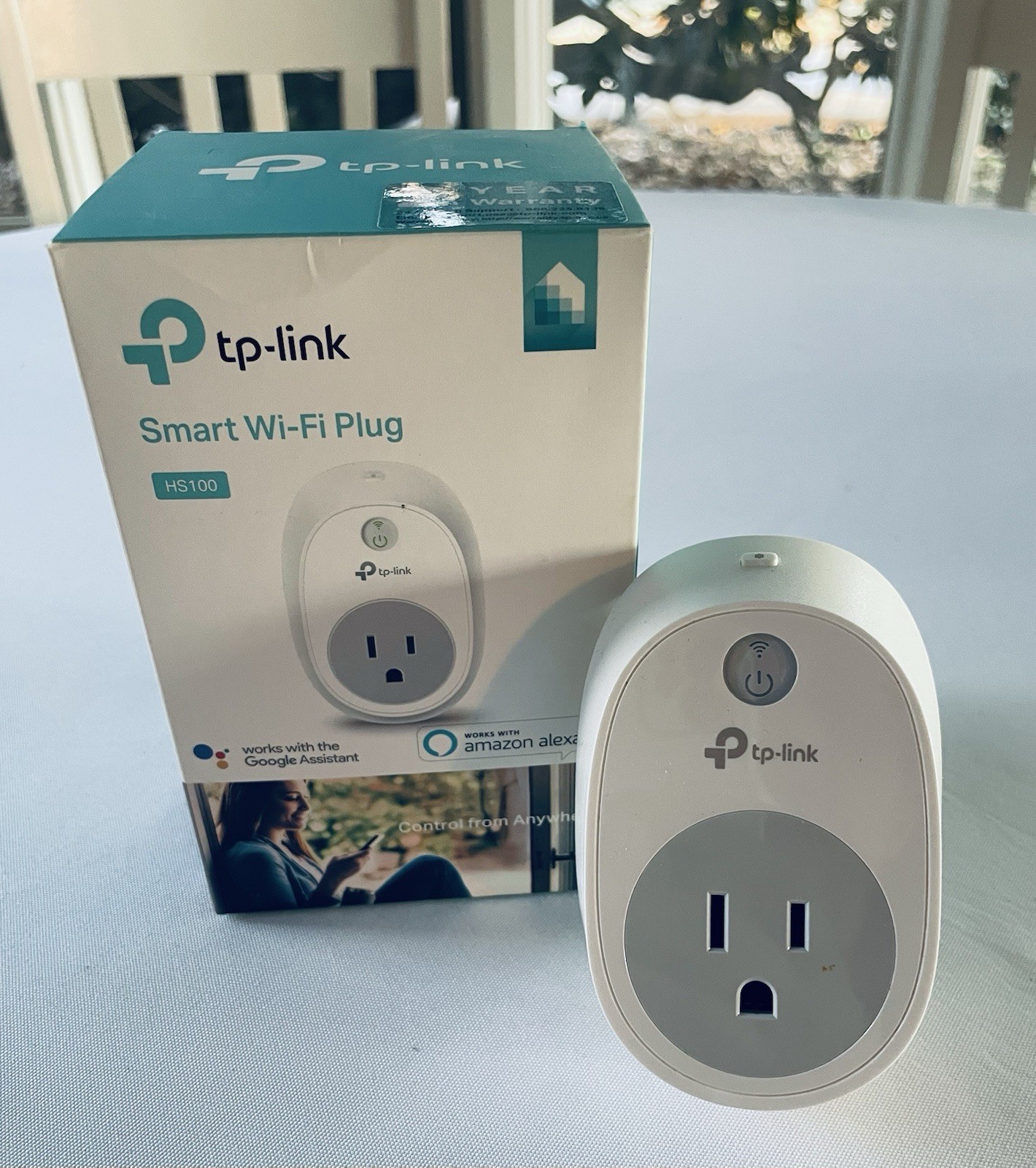 TP-Link - HS100 - Smart WiFi Plug - w/Google Assistant & Amazon Alexa NEW