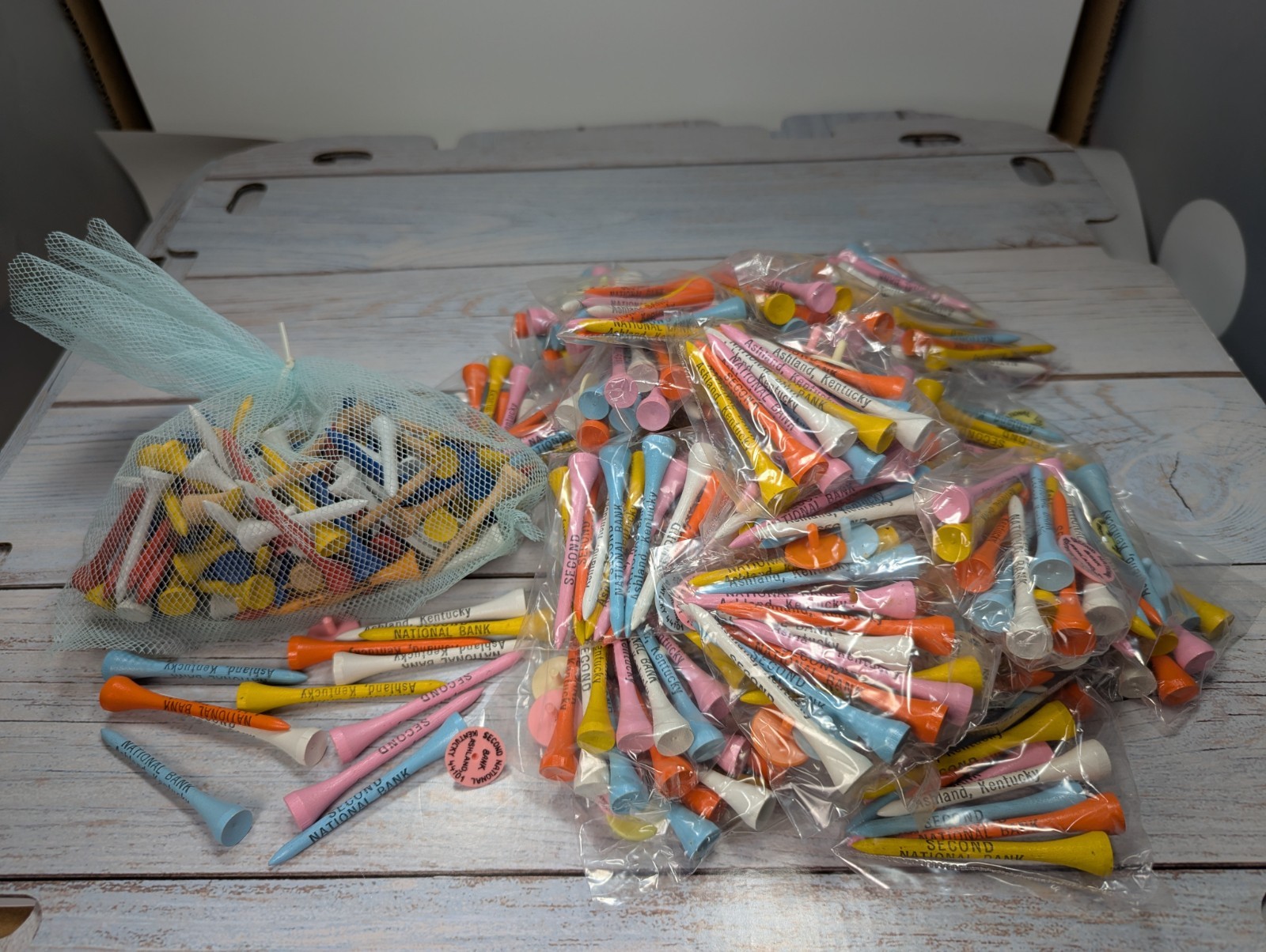 Lot Of 300+ Vintage Wooden Golf Tees Ashland Kentucky Second National Bank