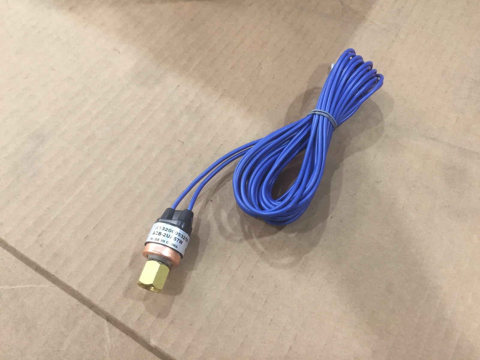 TRANE ACB-2UA57W 250 VOLT LOW PRESSURE CONTROL, SOLD INDIVIDUALLY 206260