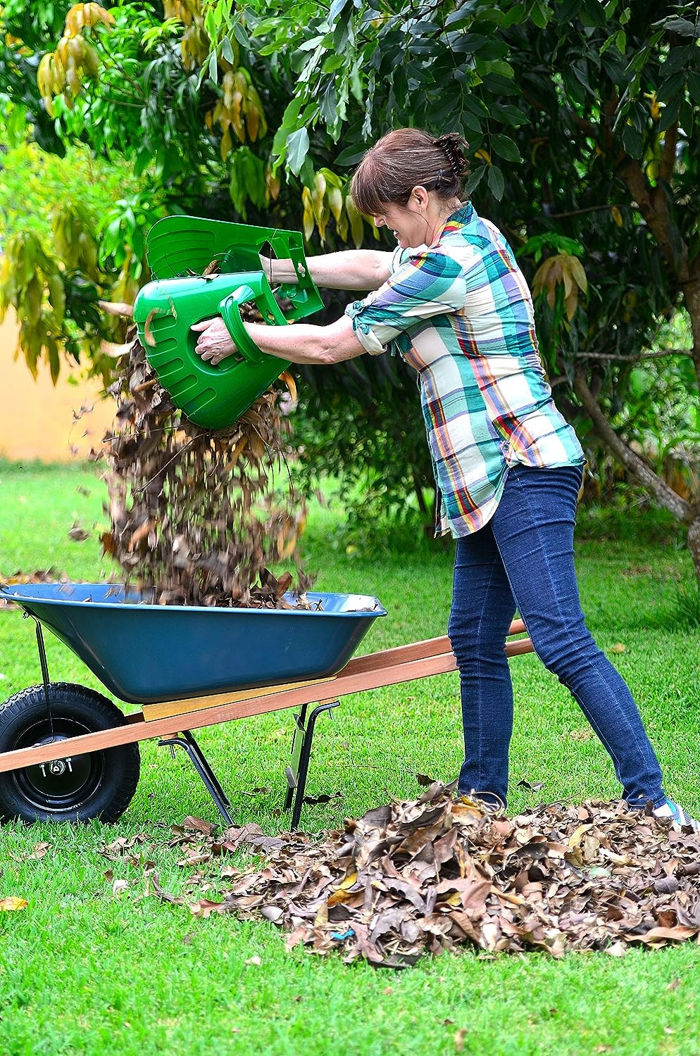 Releaf Leaf Scoops Pair – Ergonomic Oversized Lawn & Yard Rakes