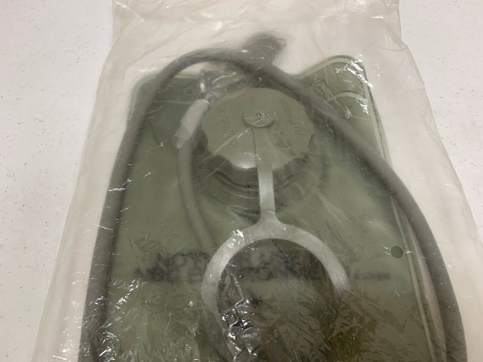 ARMY ISSUED ACU UCP MOLLE HYDRATION SYSTEM HYDRAMAX BLADDER NEW 1A863
