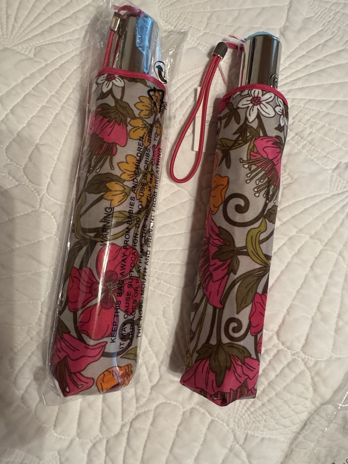 Vera Bradley “TEA GARDEN”  Automatic Open/Close Full Size Umbrella. RETIRED/HTF.