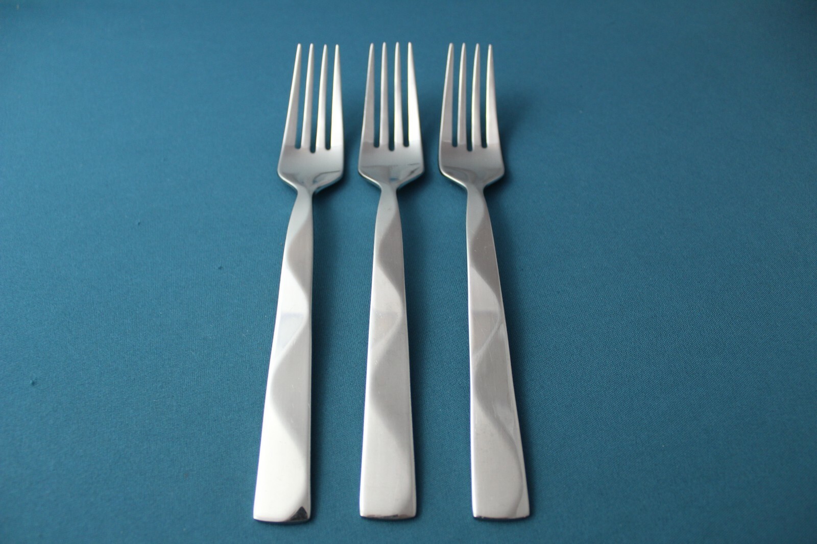 Dansk ORIGAMI II Salad Forks (Set of 3) Glossy 18/10 Stainless China 7"